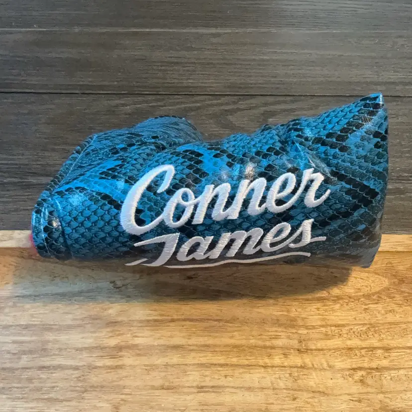 Conner James Blue Snakeskin Blade Putter Cover