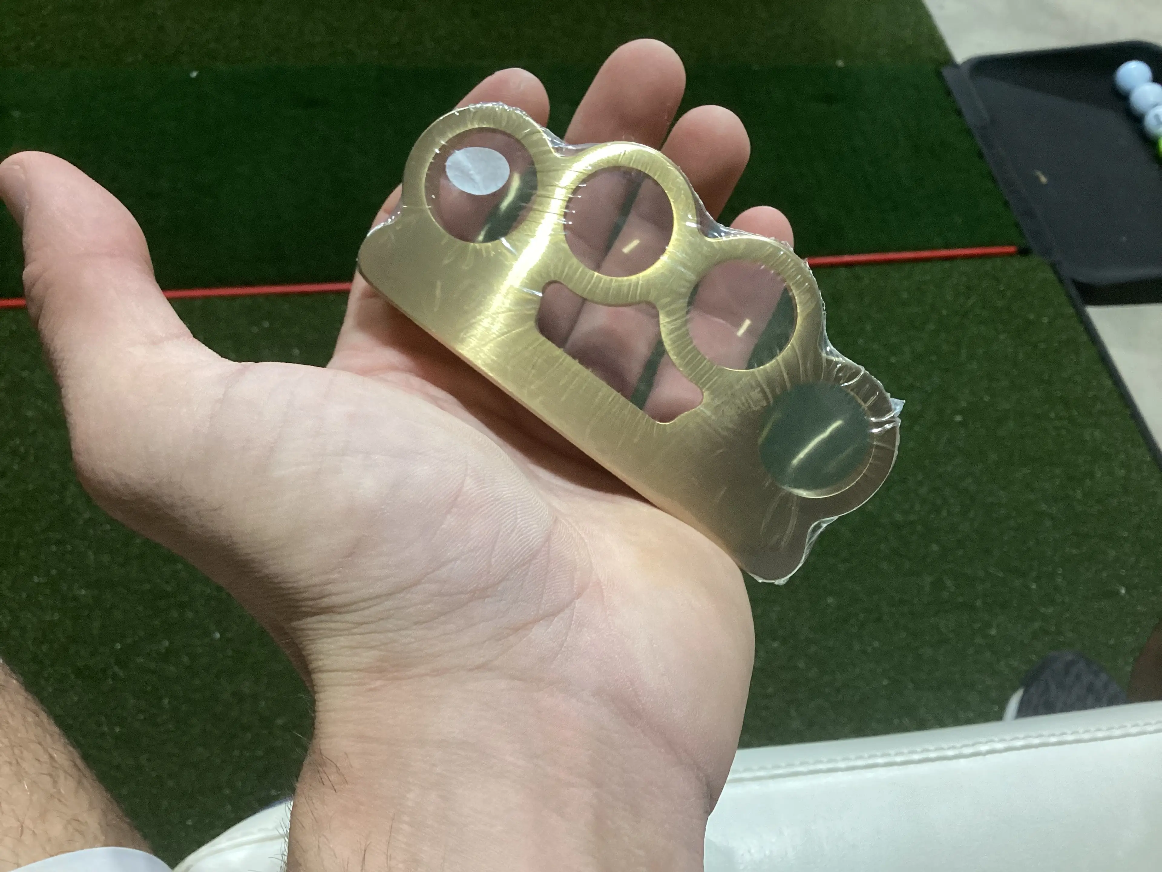 Image 2 of 6