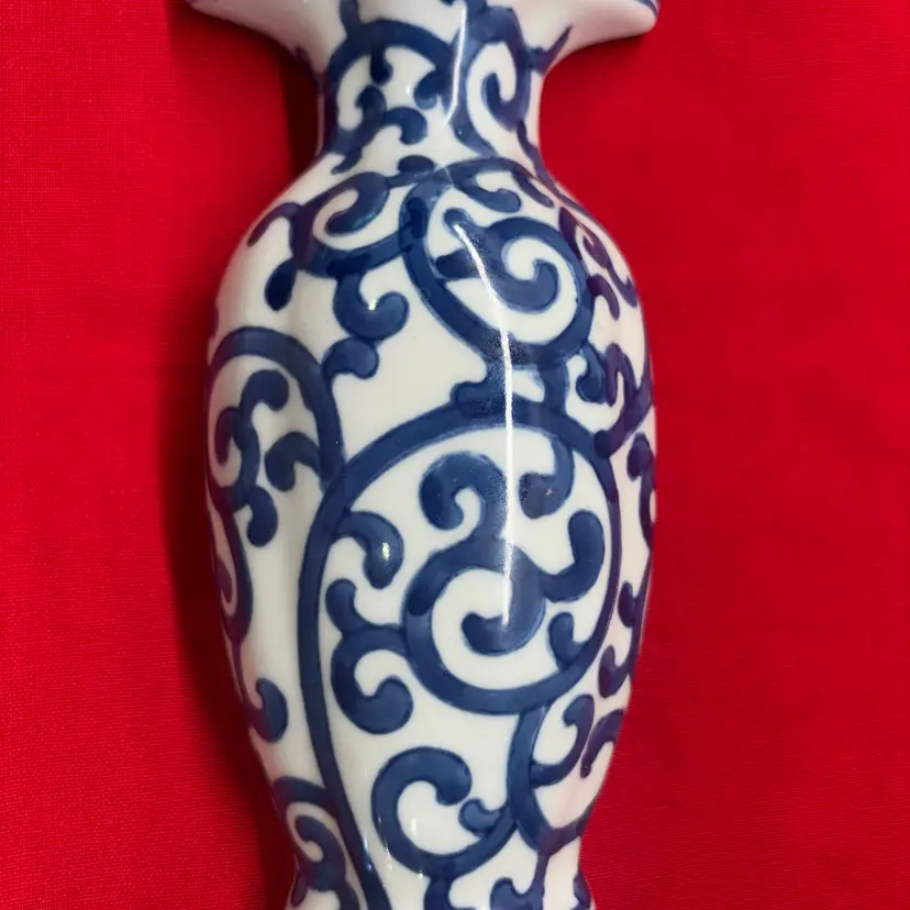 Vtg Blue & White Porcelain Wall Pocket Vase - Scroll Arabesque Pattern - China
