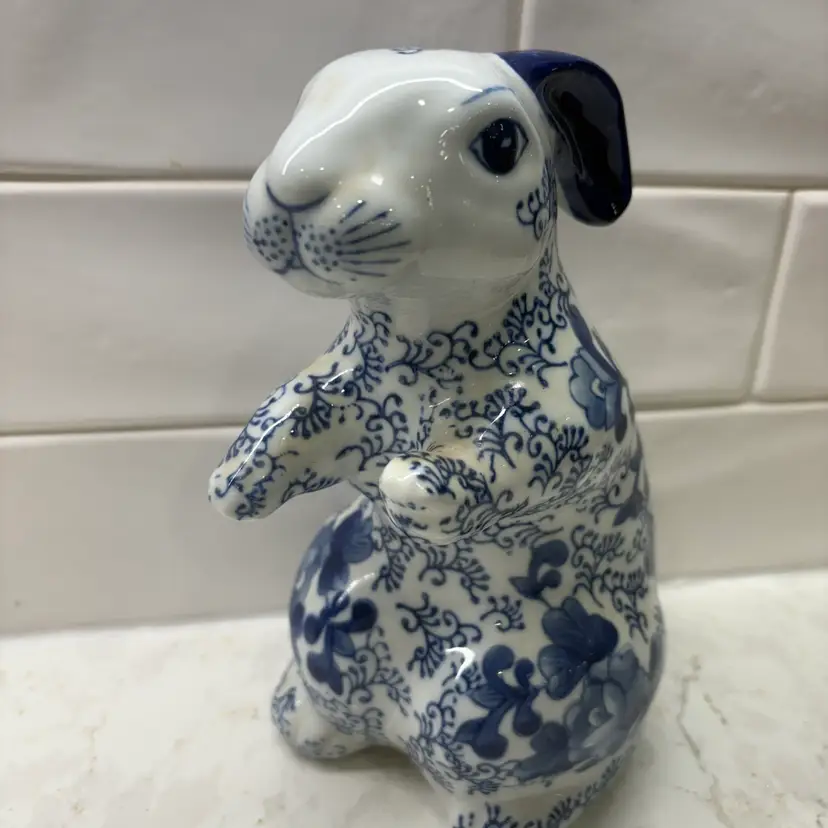 Vtg Blue & White Porcelain Bunny Rabbit Figurine - Chinoiserie Delft Floral  7”