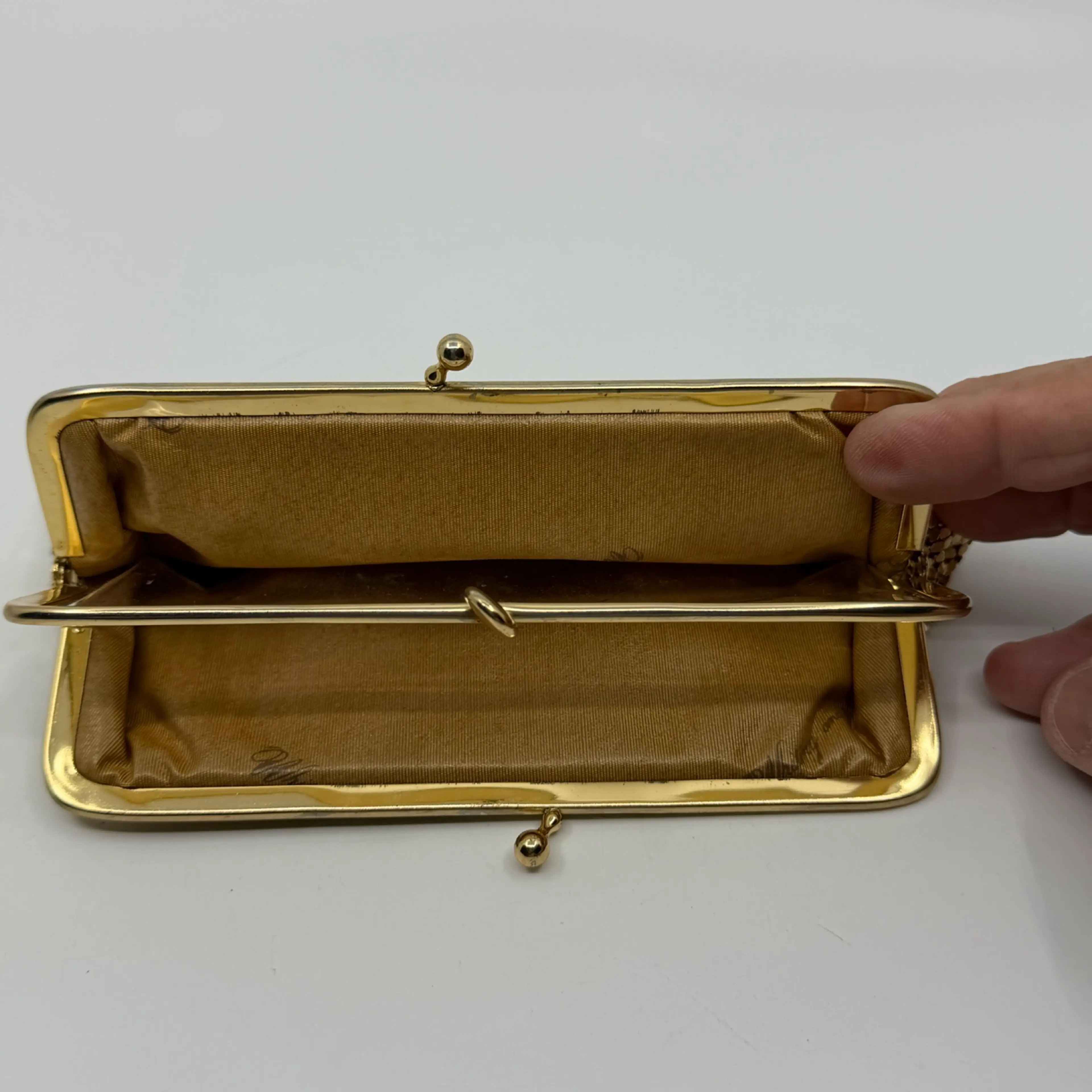Image 4 of 6