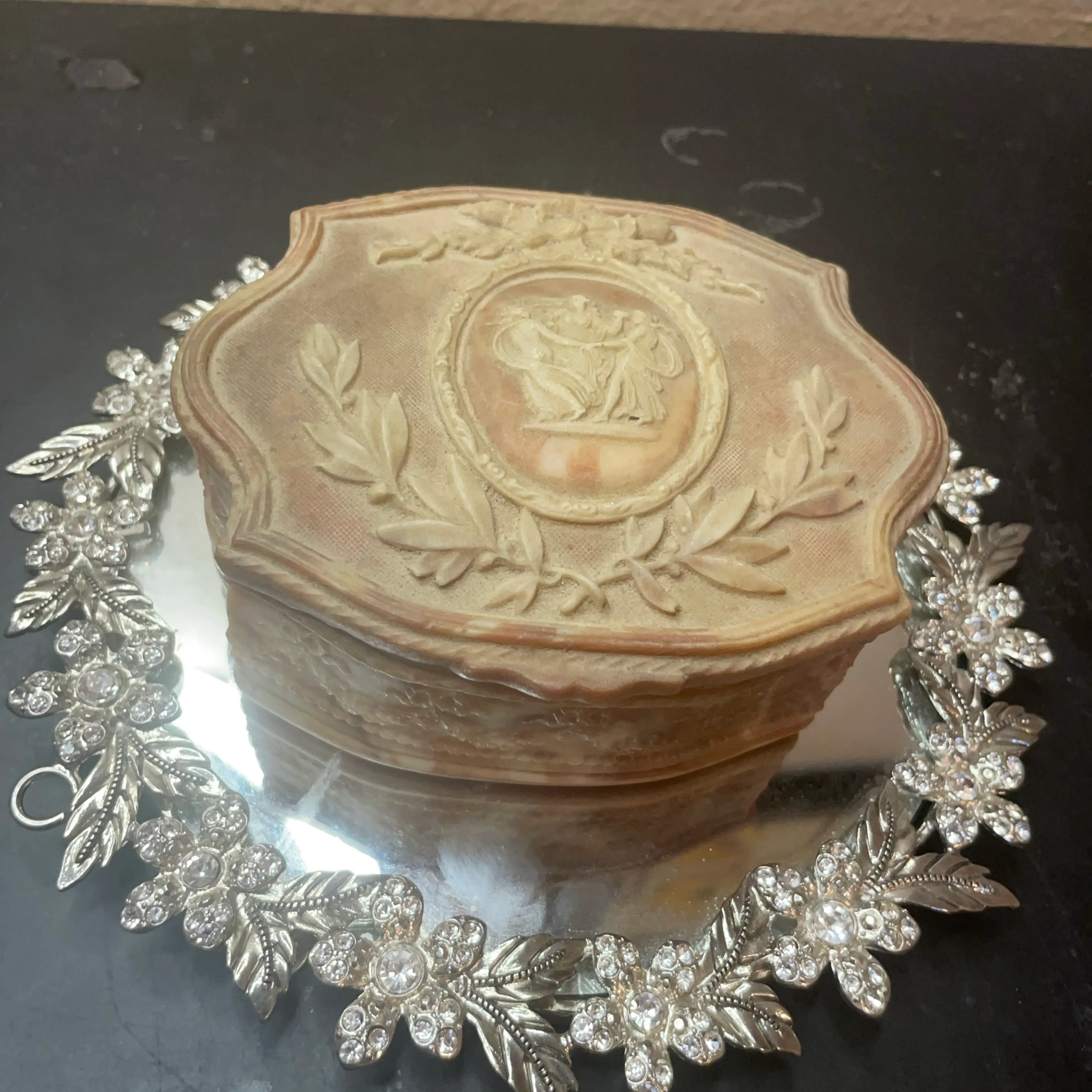 Image 2 of 6