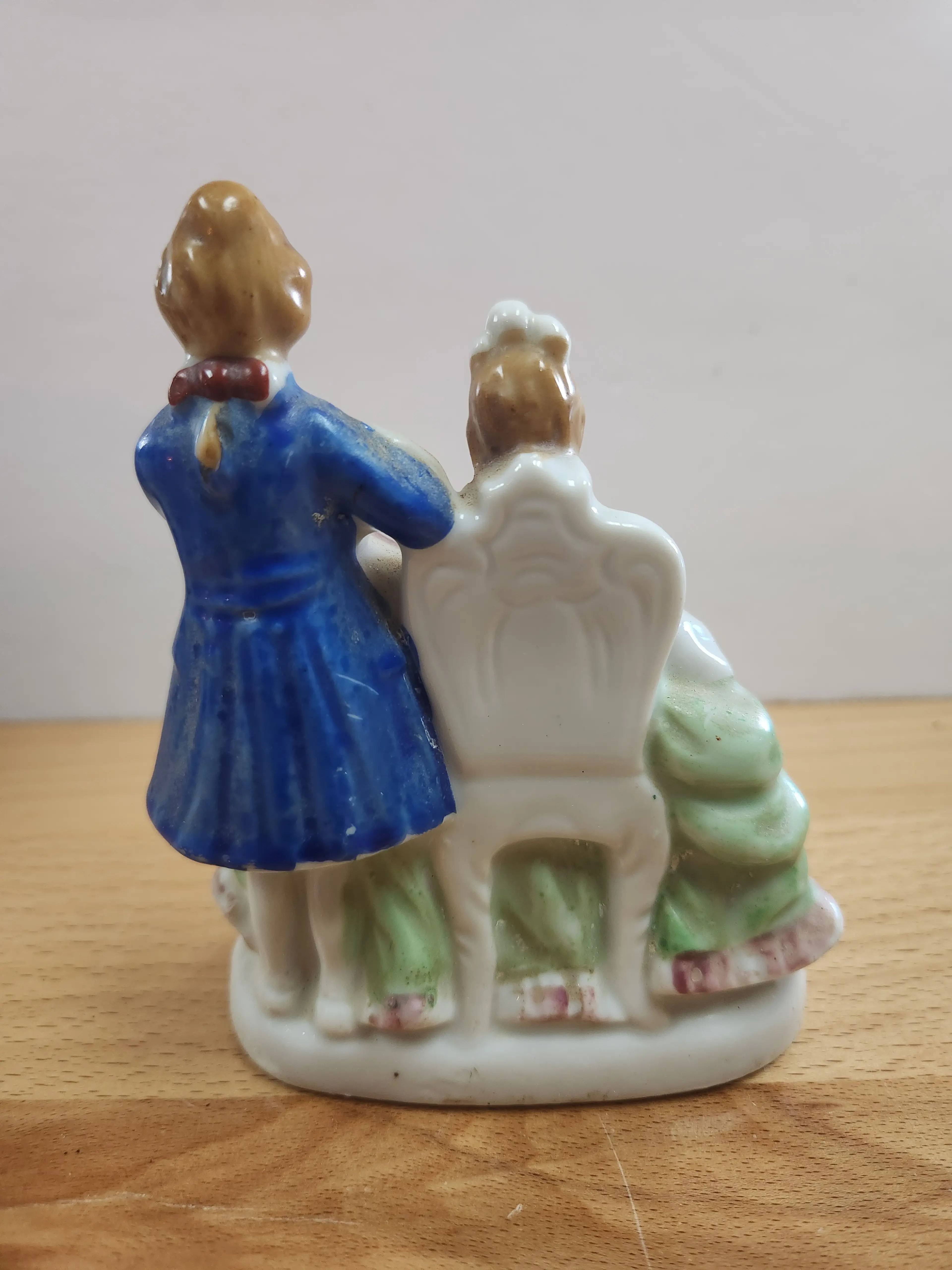 Image 3 of 7