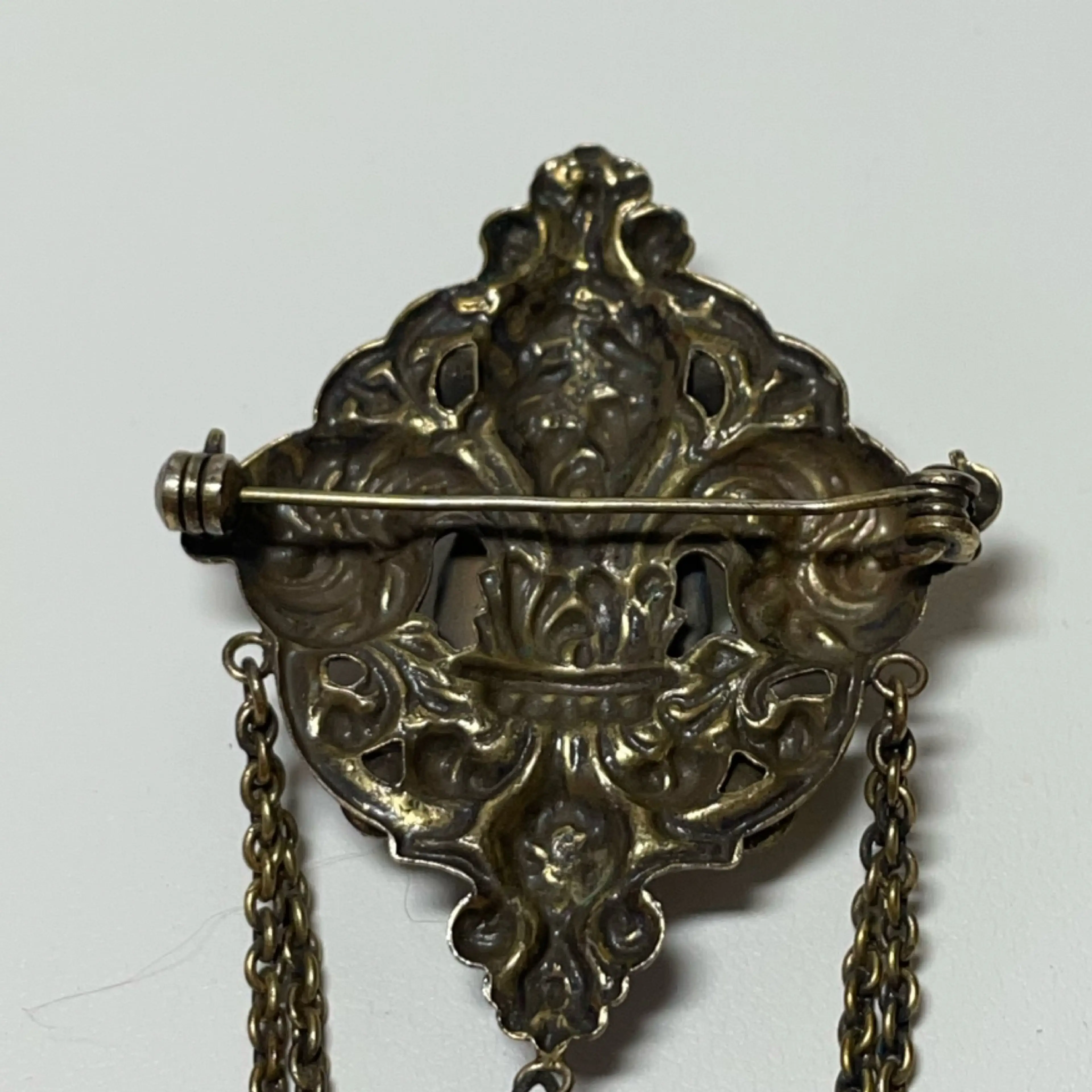 Image 4 of 5