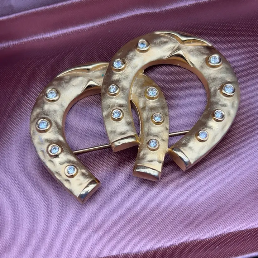 #01 Vintage 2.5” Gold Tone Double Horseshoe Rhinestone Lucky Statement Brooch Pin