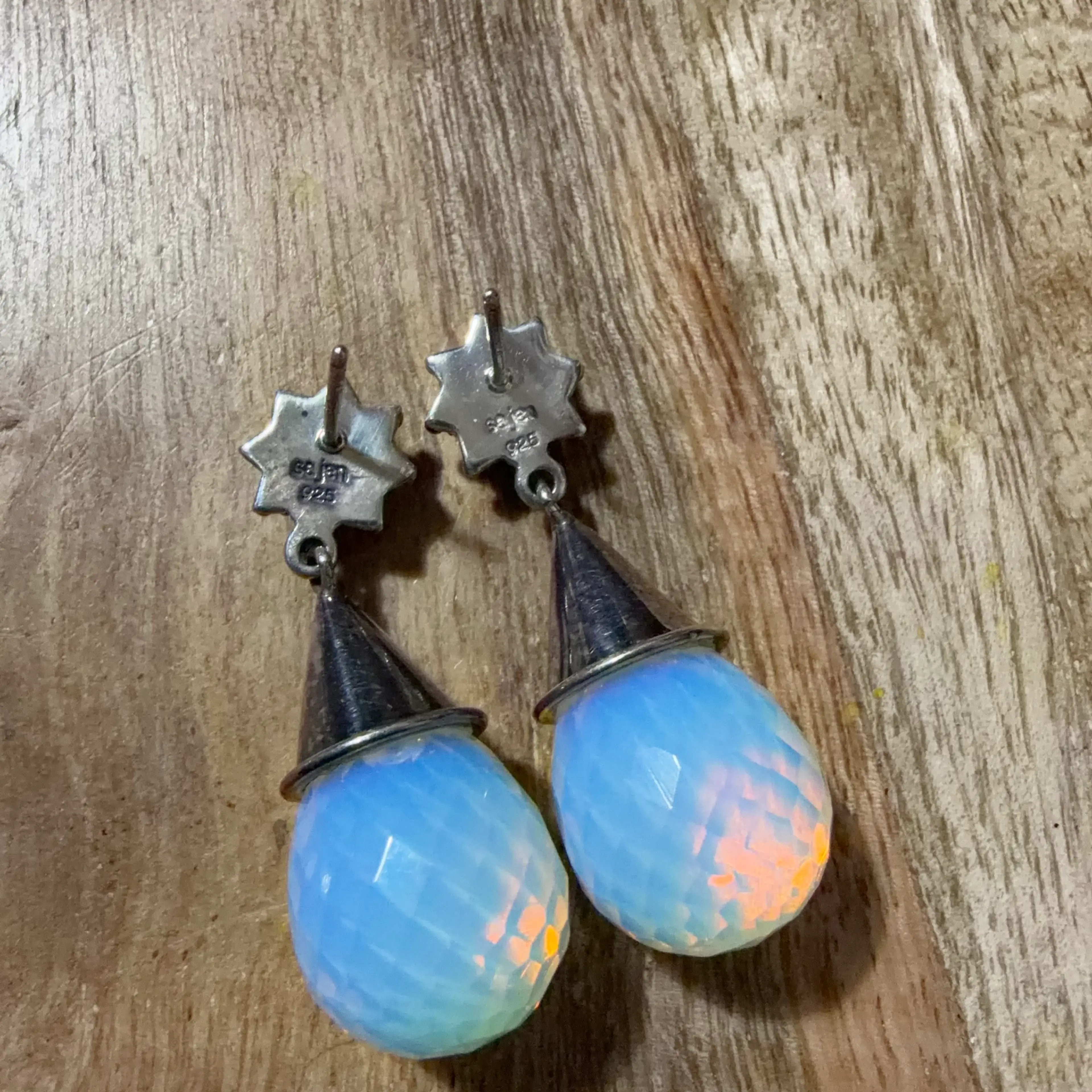 Image 2 of 2