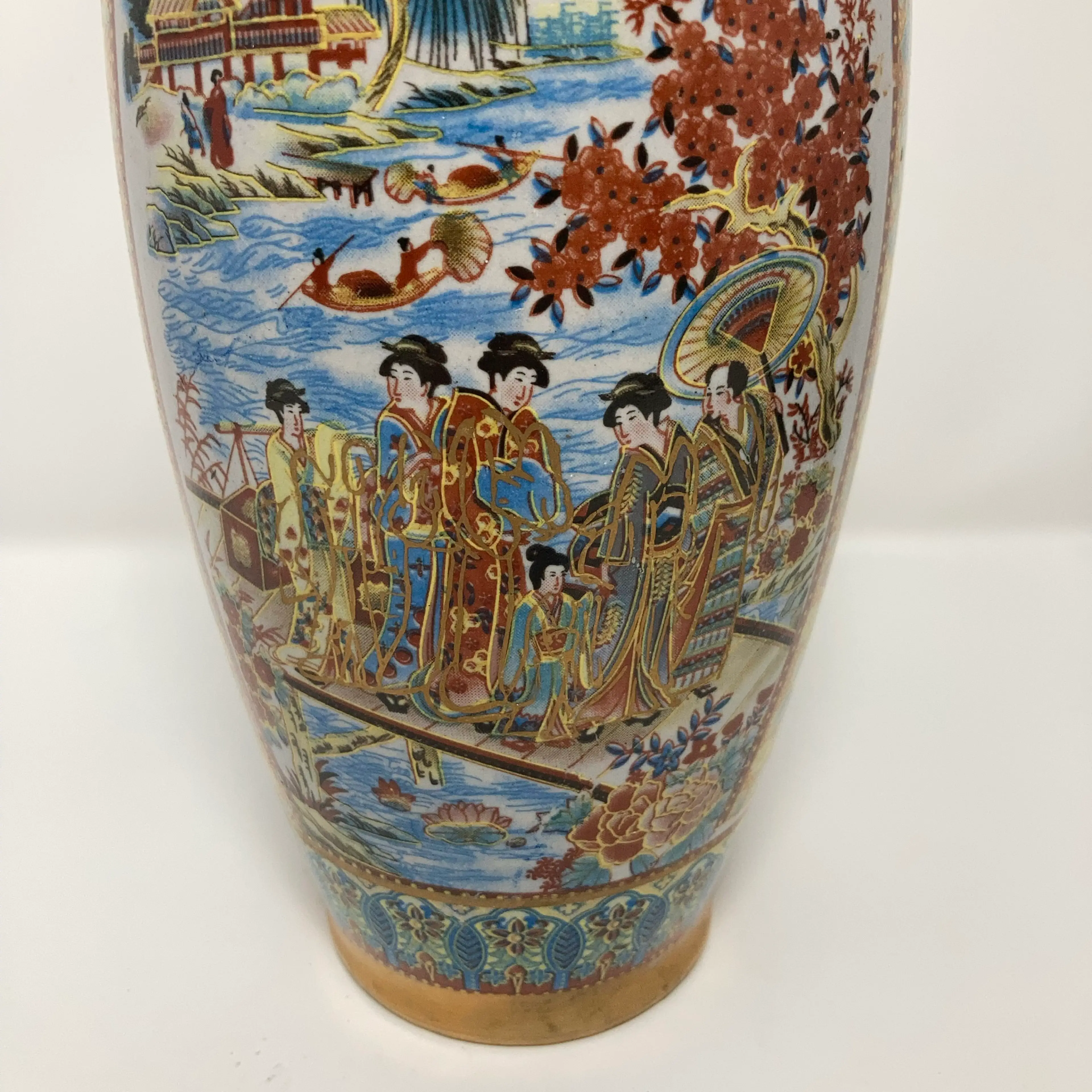 Image 4 of 18
