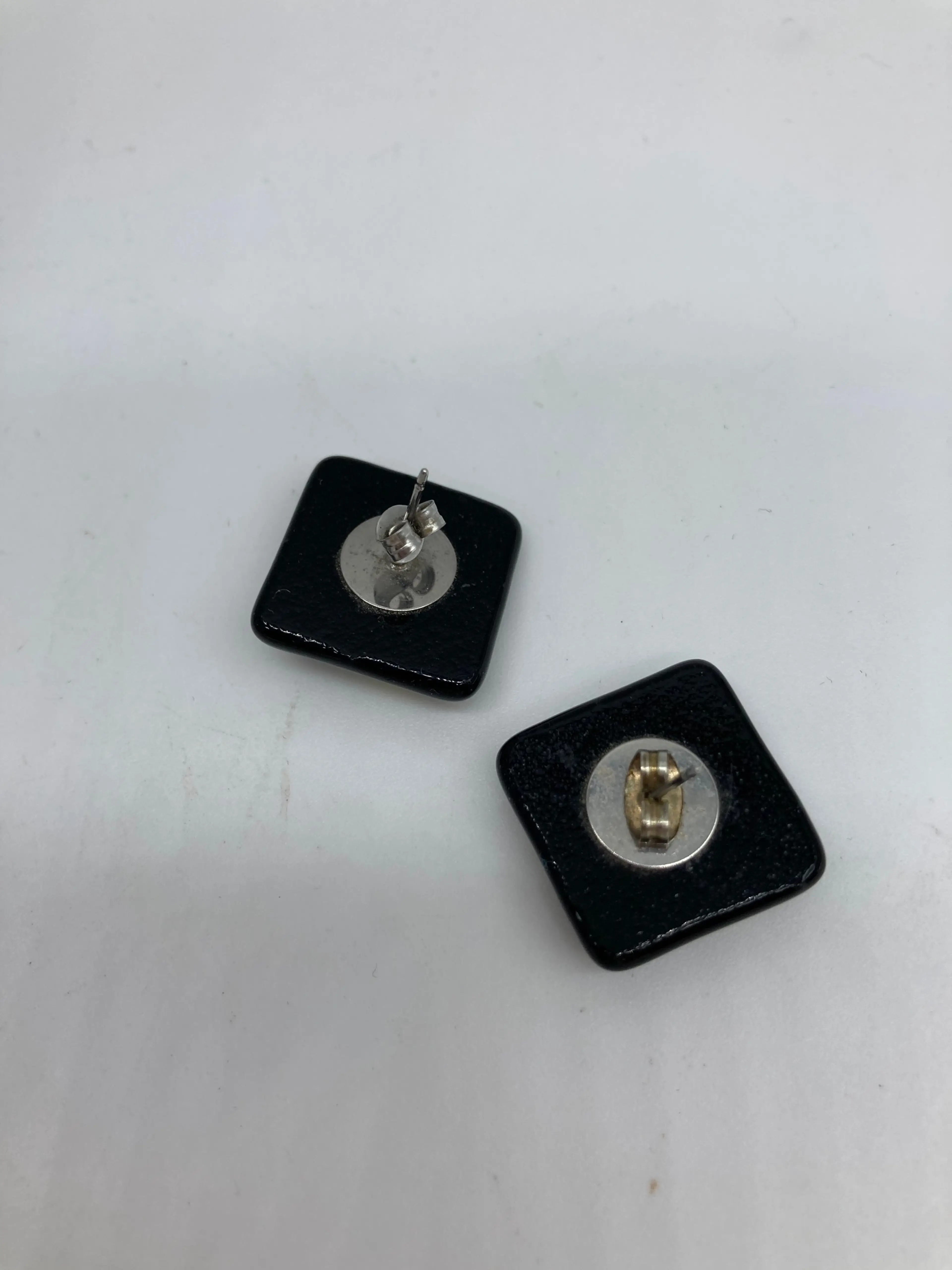 Image 2 of 2