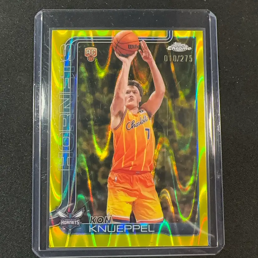 Kon Knueppel 2025-26 Topps Chrome Update Raywave Yellow Refractor RC Charlotte Hornets