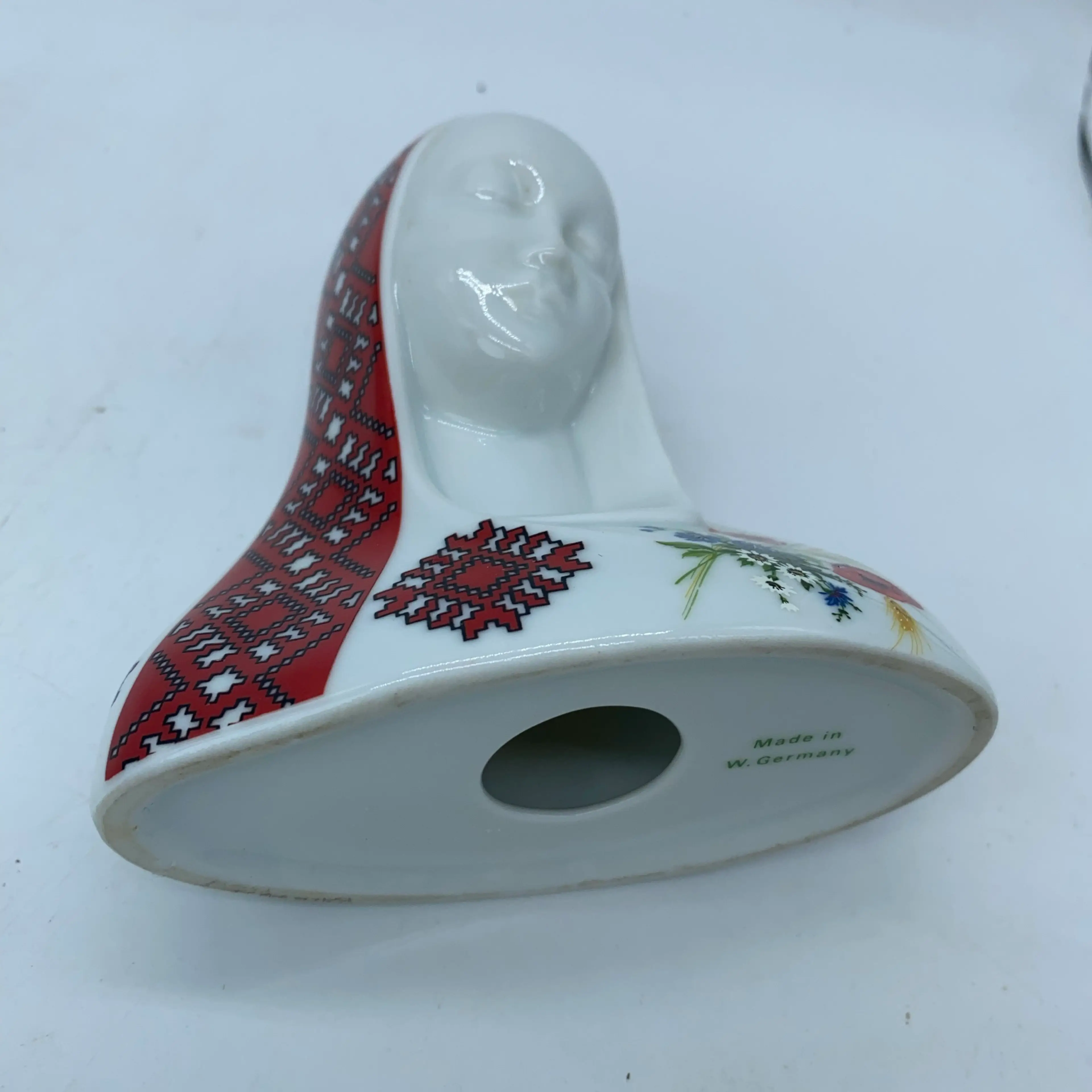 Image 3 of 7