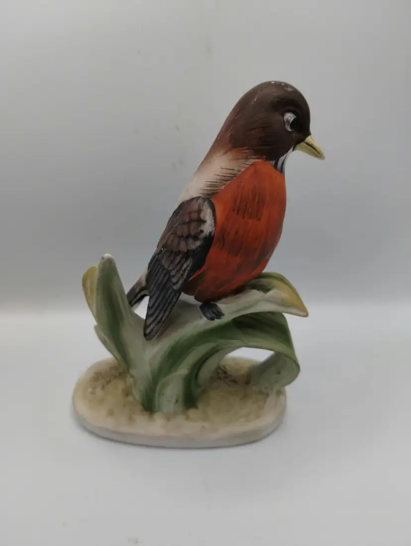 Vintage Lefton Hand Painted Red Robin Figurine