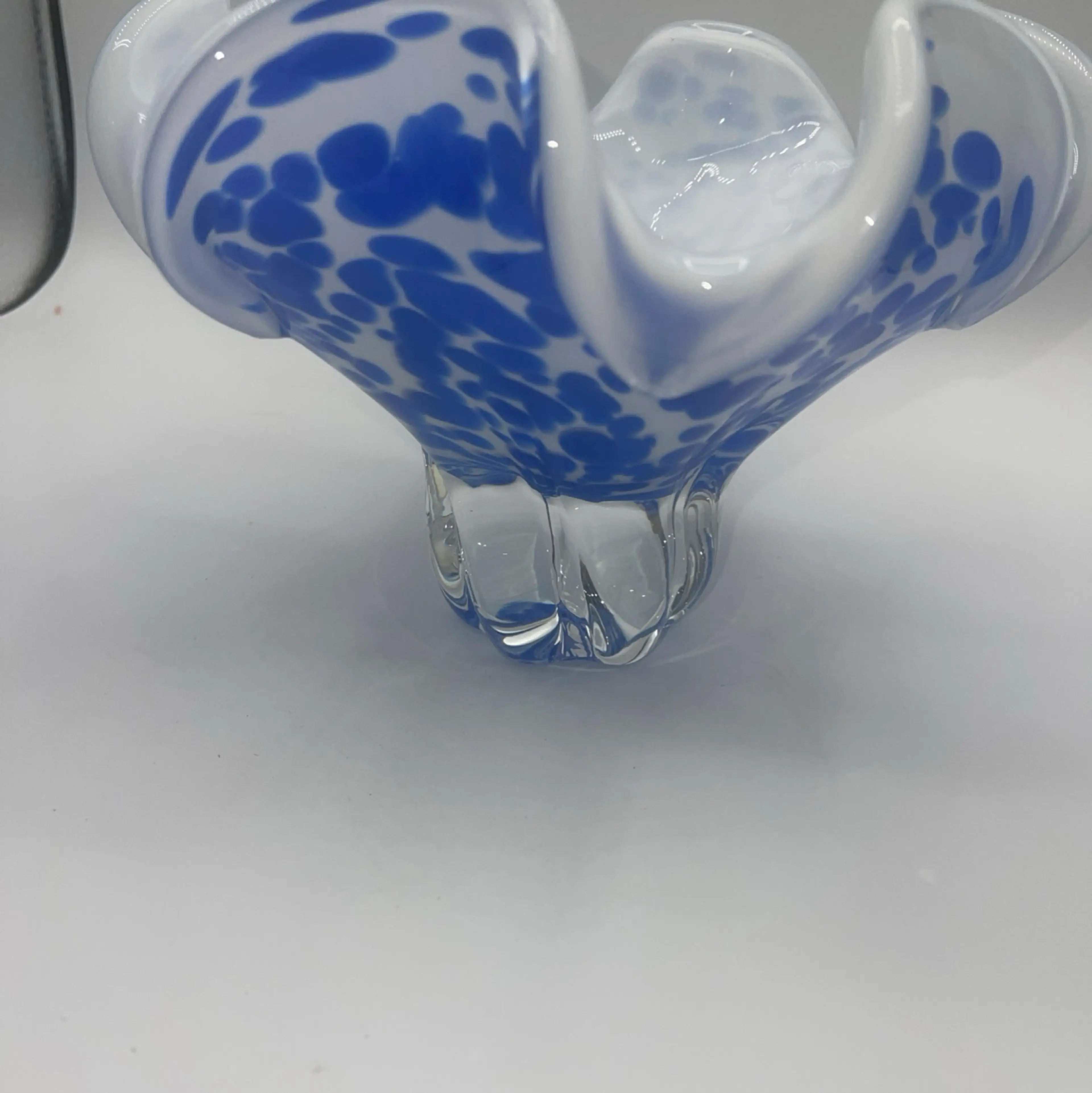 Image 2 of 8
