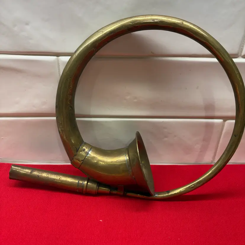 Vtg Brass Circular Post Horn Bugle 7.5" - Christmas Wreath Decor Fox Hunt