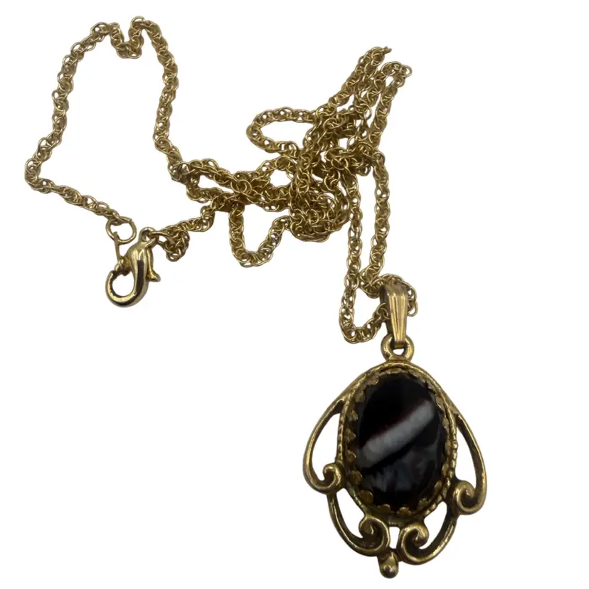 Vintage Jasper Pendant And Chain - 18 Inches