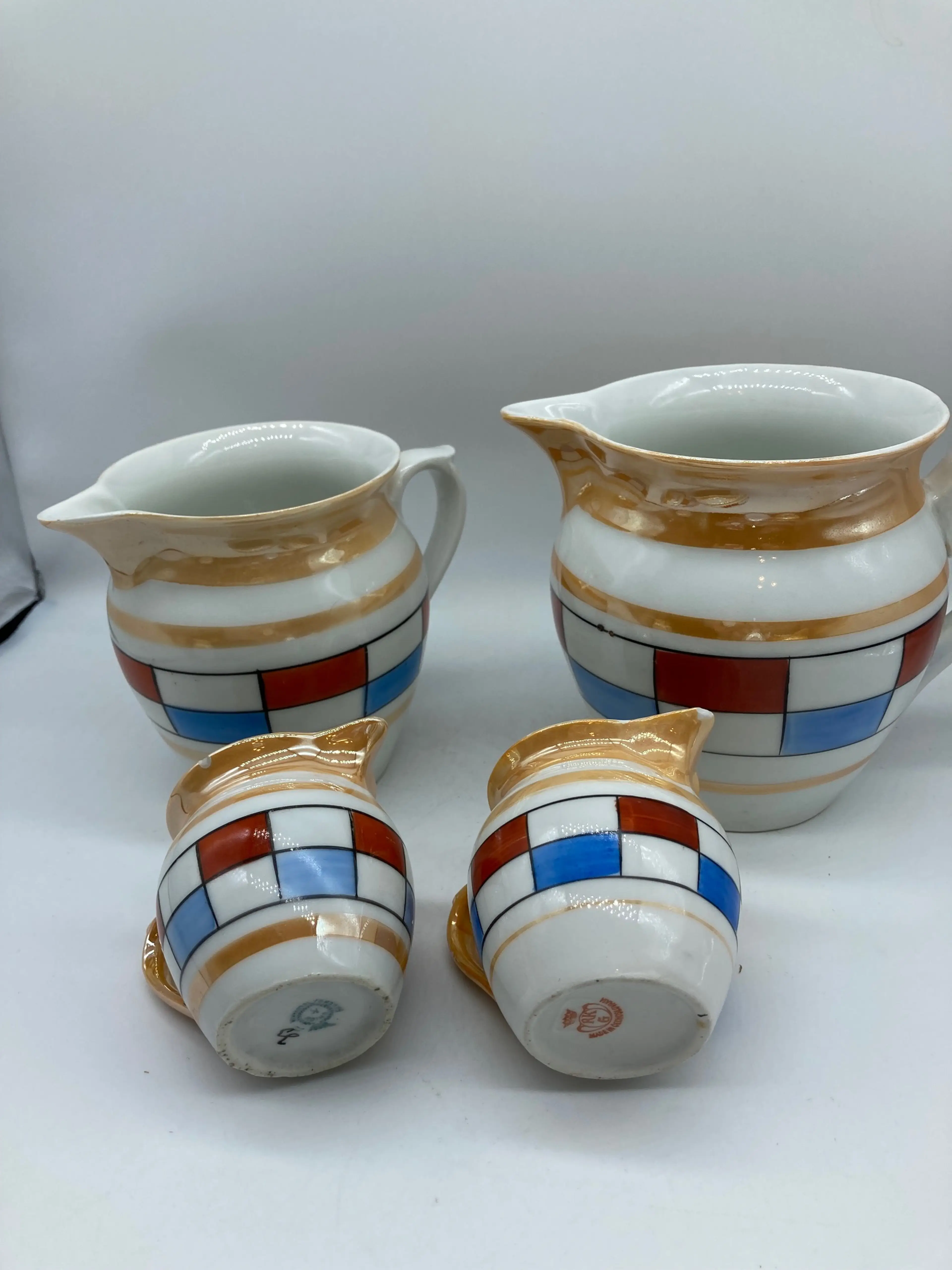 Image 2 of 6