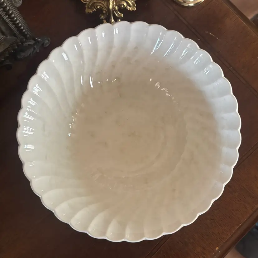 🐇Vintage Johnson Bros England Snowwhite Regency Ironstone Toasty Scalloped Swirled Bowl