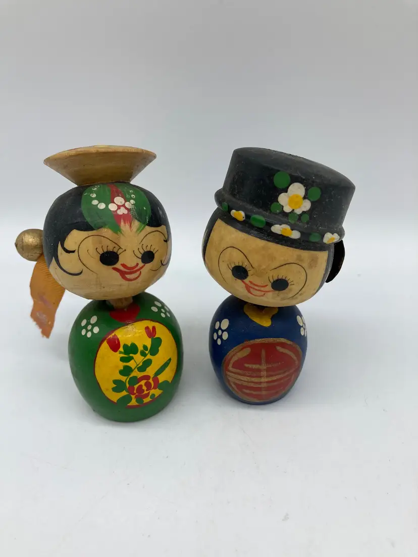 Vintage Wooden Kokeshi Bobblehead Dolls, Man & Woman