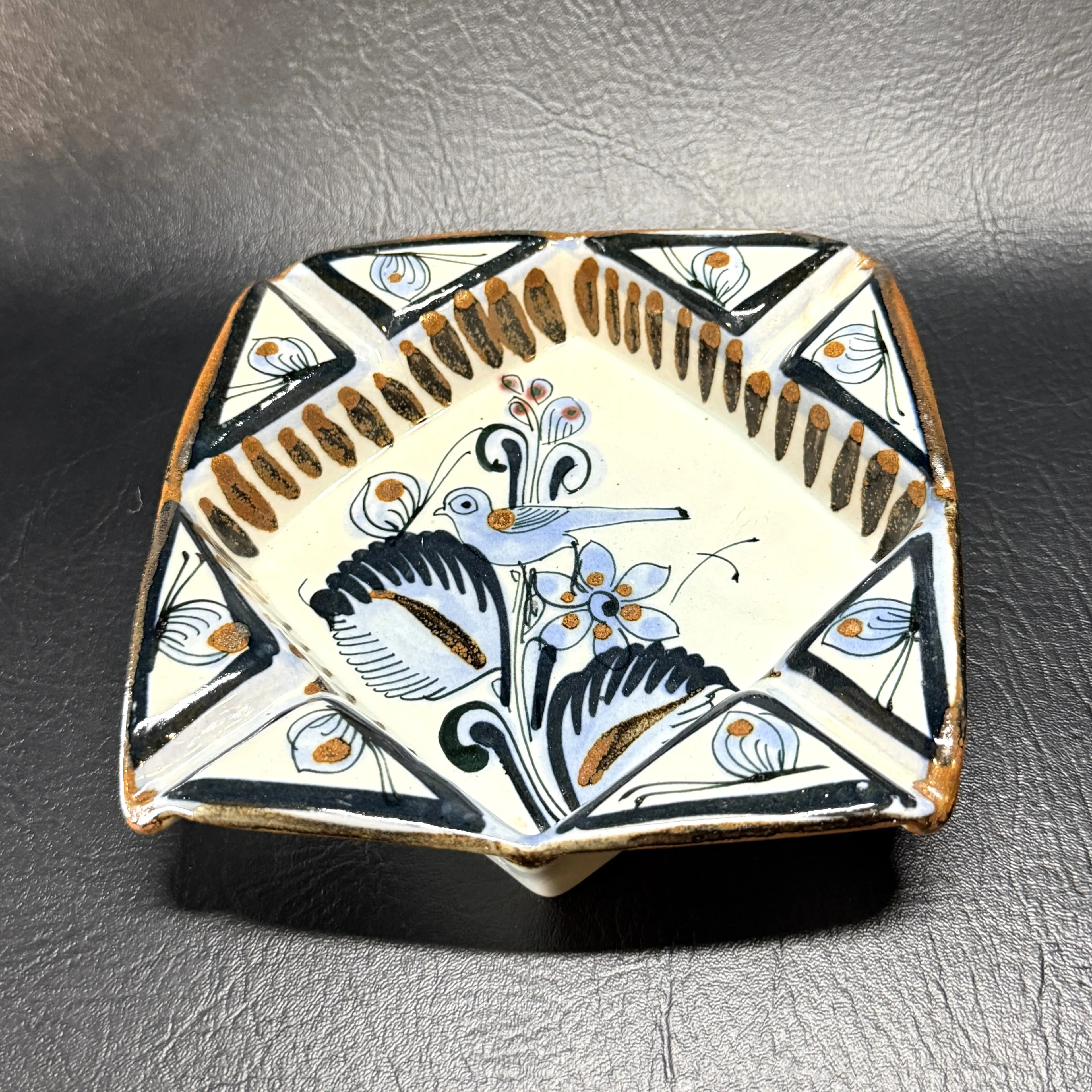 Image 3 of 6