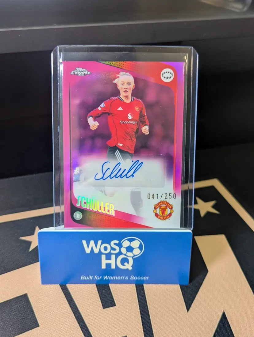 Lea Schuller Pink Auto /250