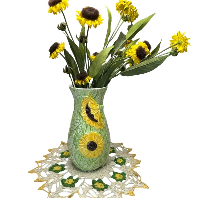 Vintage Seymour Mann Handpainted Sunflower Vase Majolica Sunflower Collection 1991 Included Sunflower Florals@7 1/2” Tall Vase Comes With Sunflower Doily