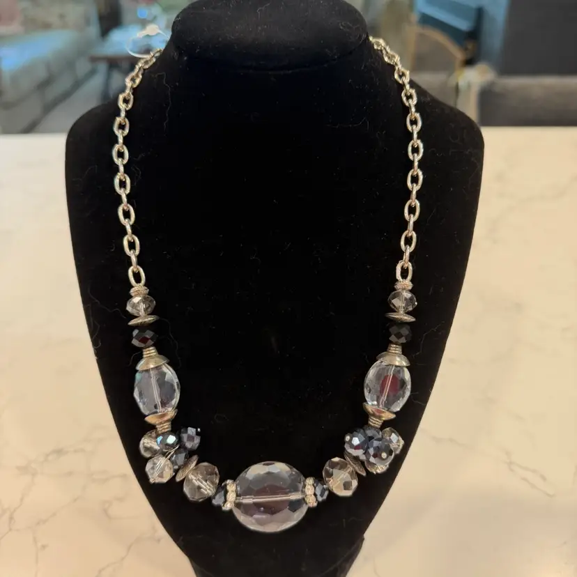 🪹Pale Gray Glass Bead Necklace