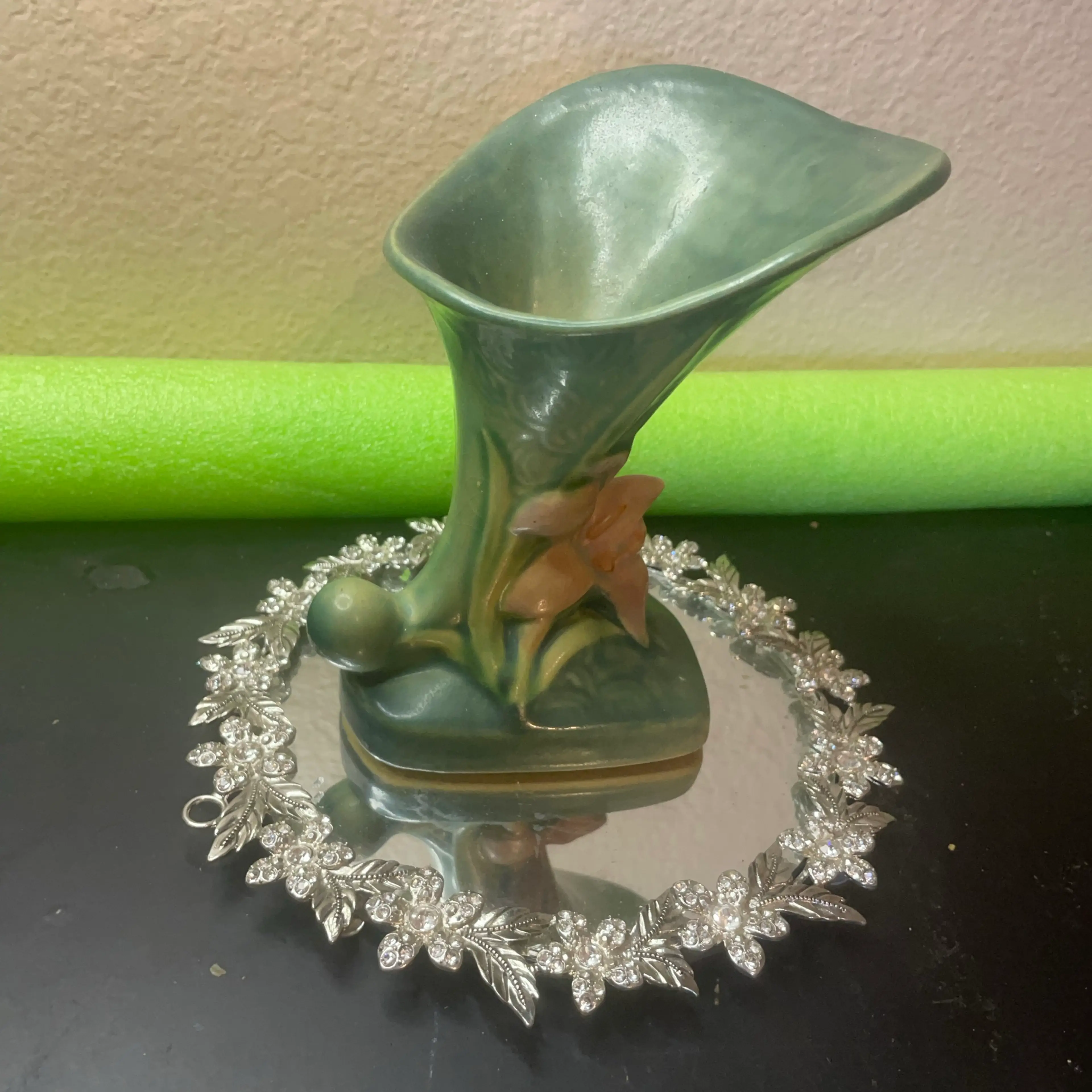 Image 2 of 6