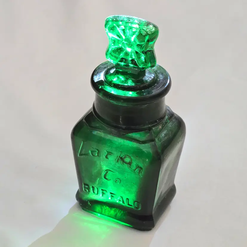Glass Stoppered Pen Inkwell Dark Emerald Green LARKIN Co U.S.A. BUFFALO Antique
