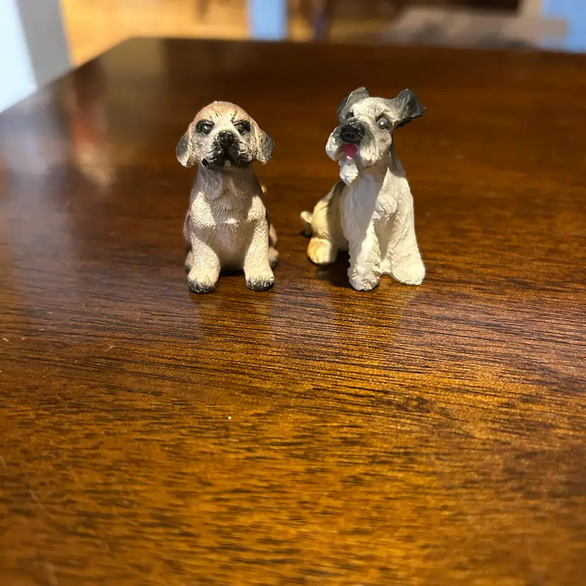 2 Puppy Dogs