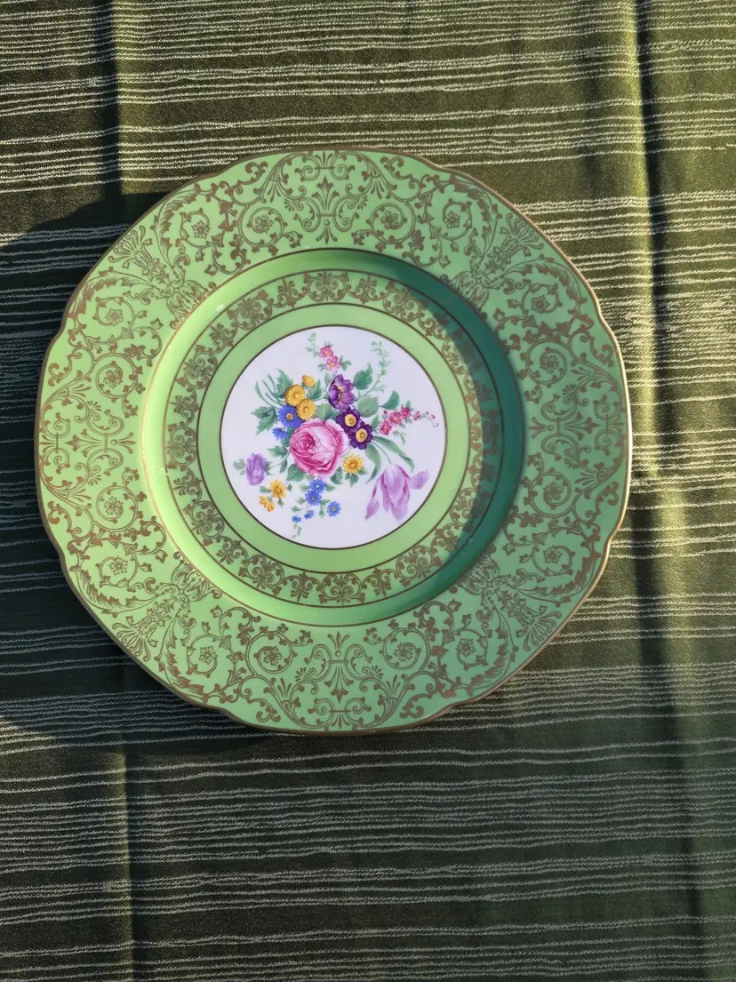 ROYAL BAVARIAN HUTSCHENREUTHER GREEN & GOLD FLORAL PLATE