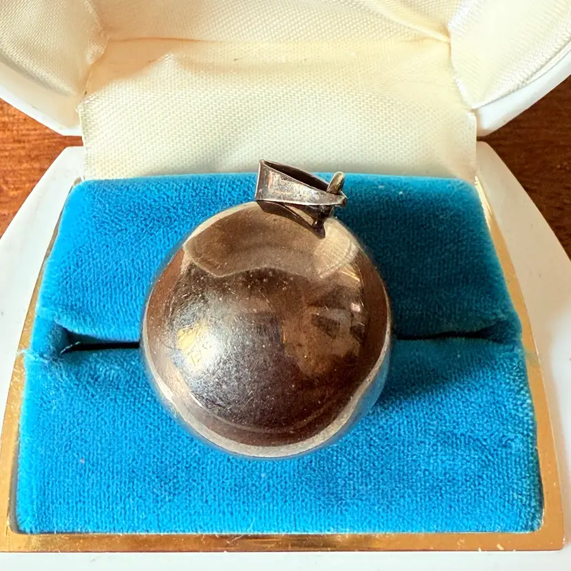 Vintage Mexican Alpaca Silver Chime Ball Harmony Pendant Orb 1”