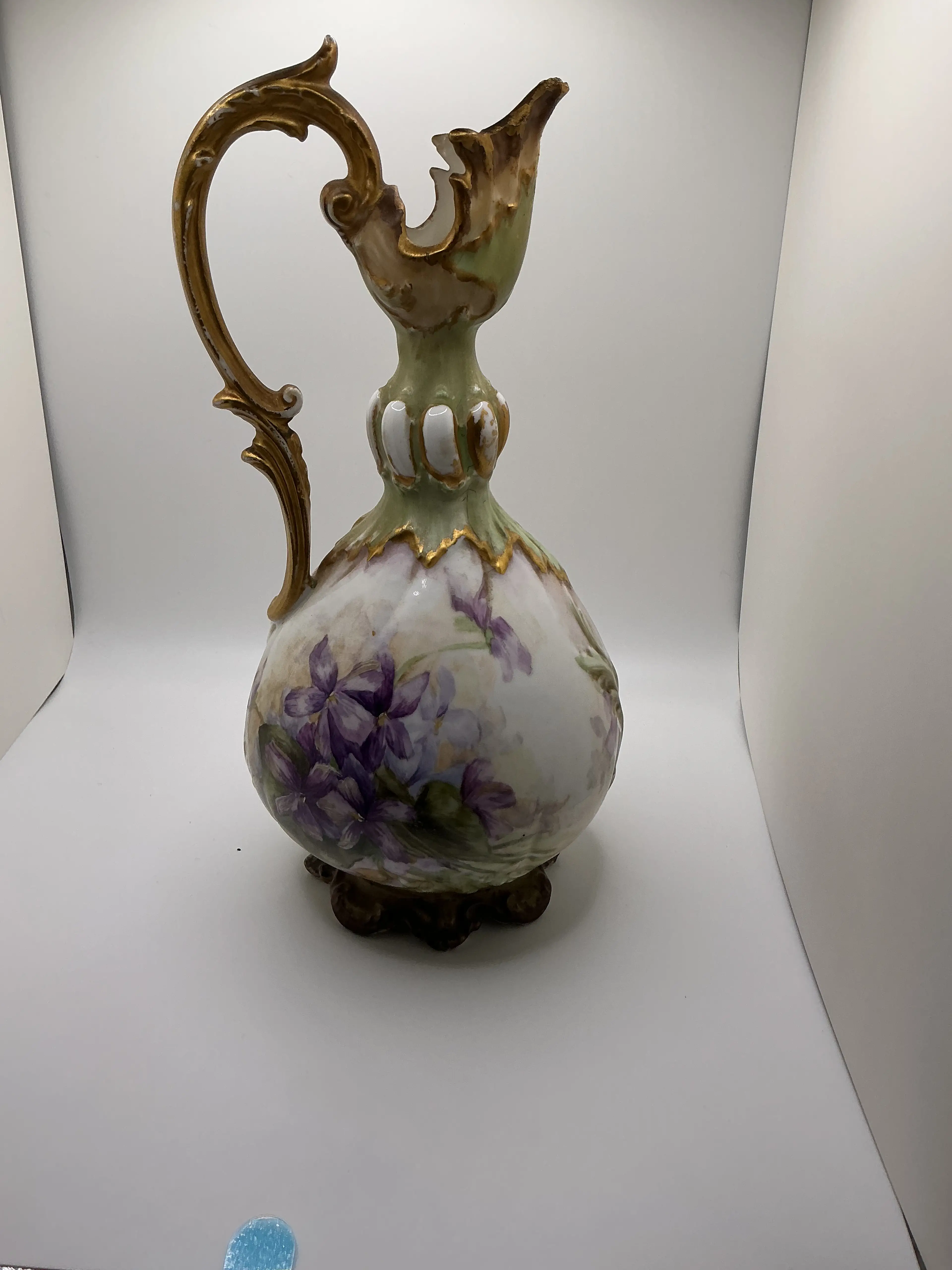 Image 1 of 5