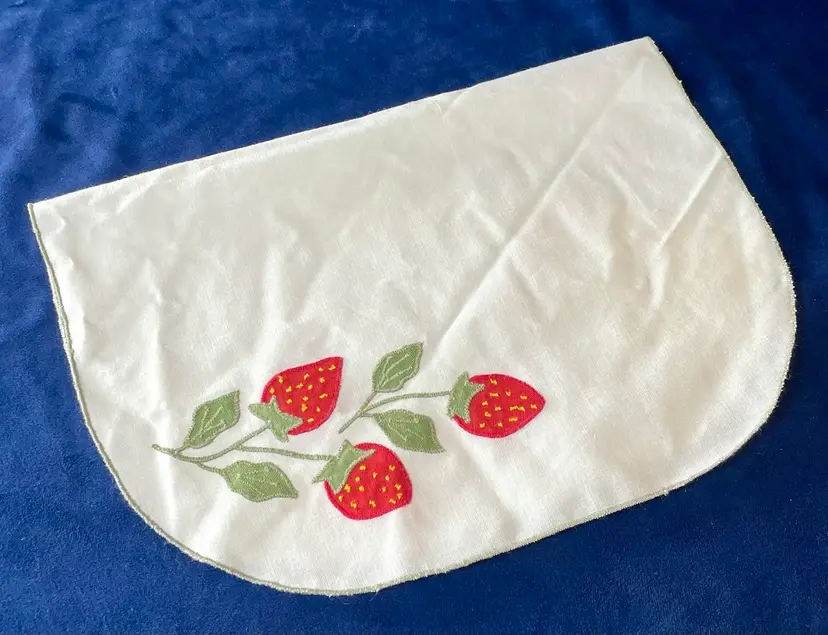 Vintage Hand Embroidered Oval Linen Placemat – Strawberry Vine Motif