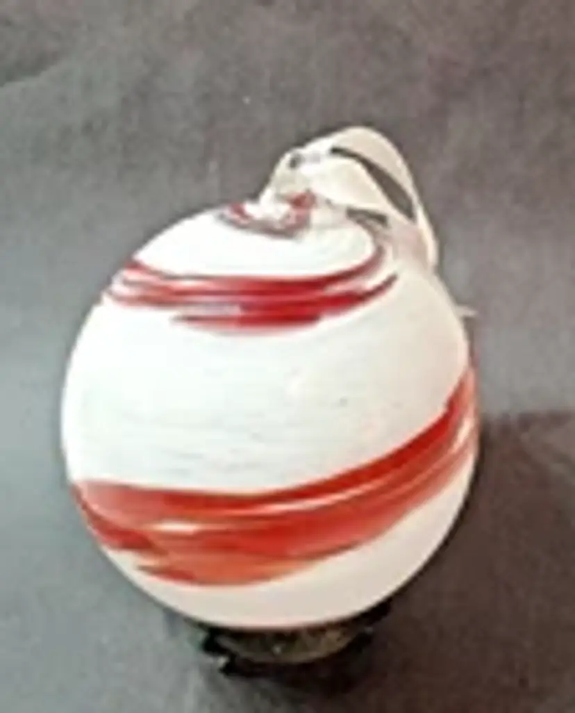 Artisan Hand Blown Glass Ornament Swirl Orb Witch Friendship Ball New Red White