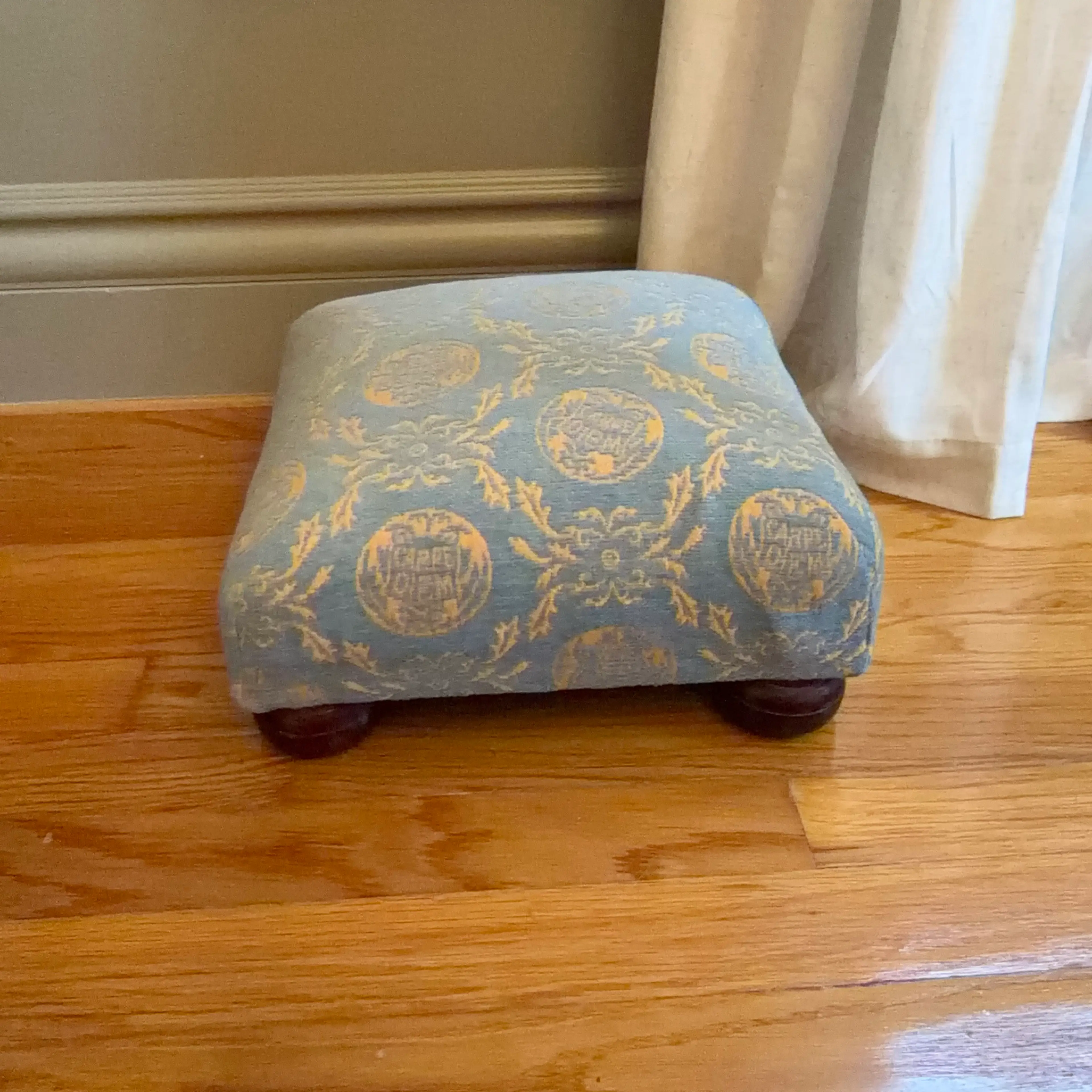 Image 1 of 5