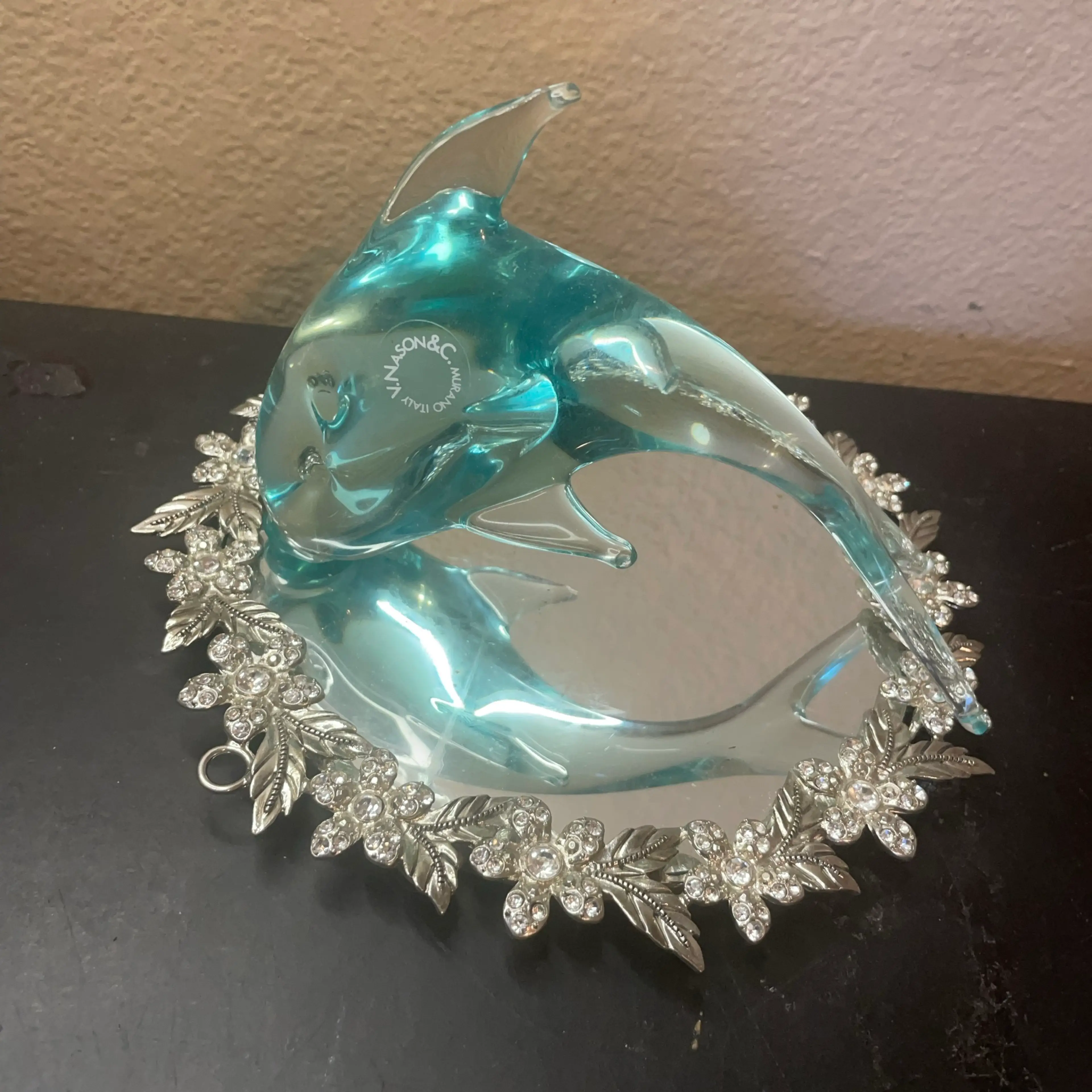 Image 2 of 6