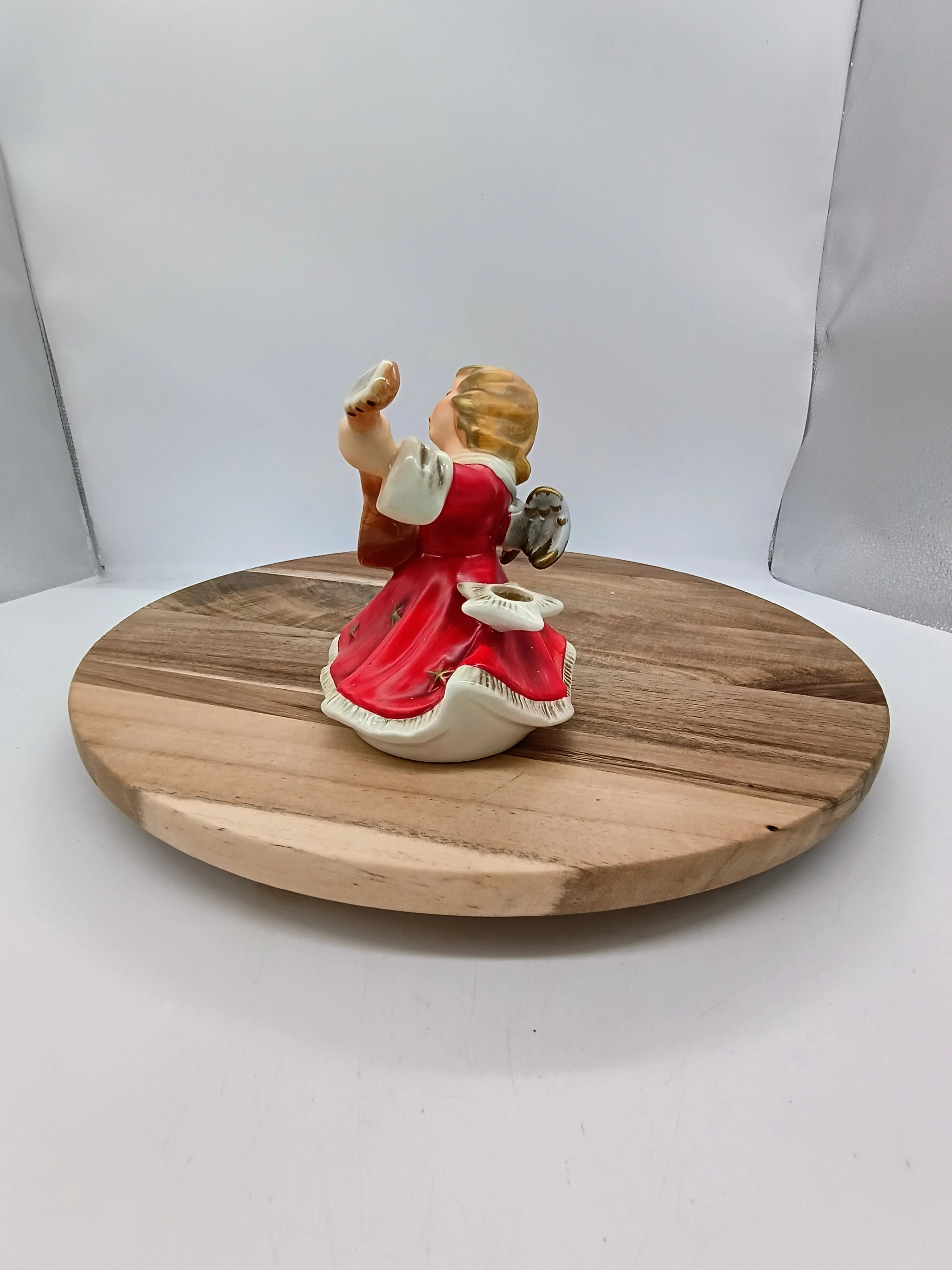 Image 3 of 6
