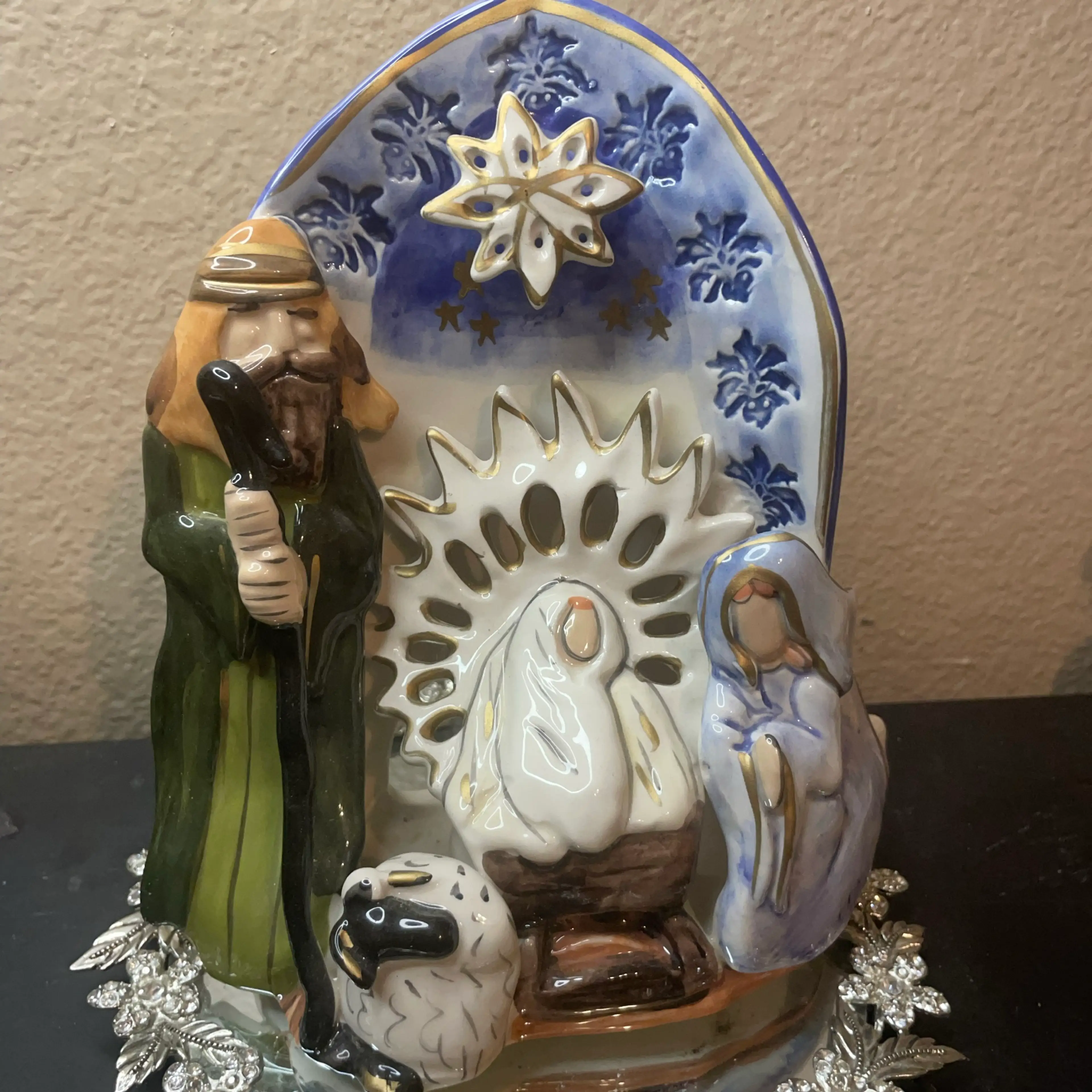 Image 3 of 7