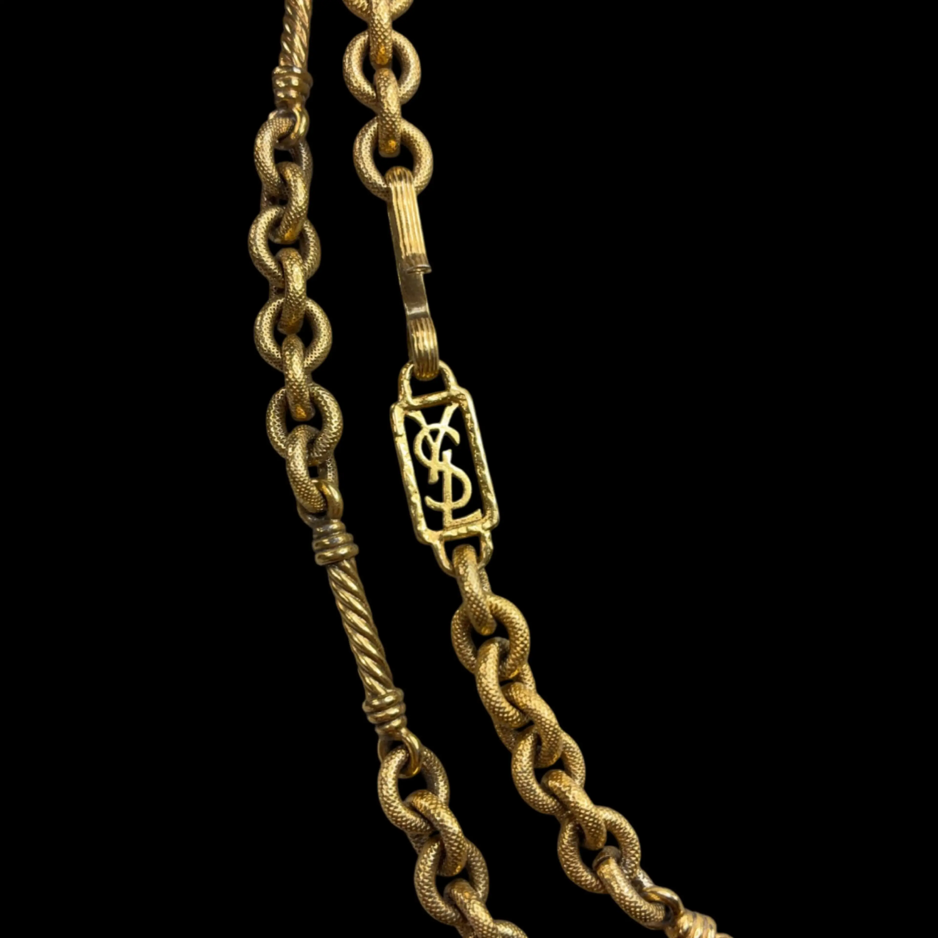 Image 4 of 4