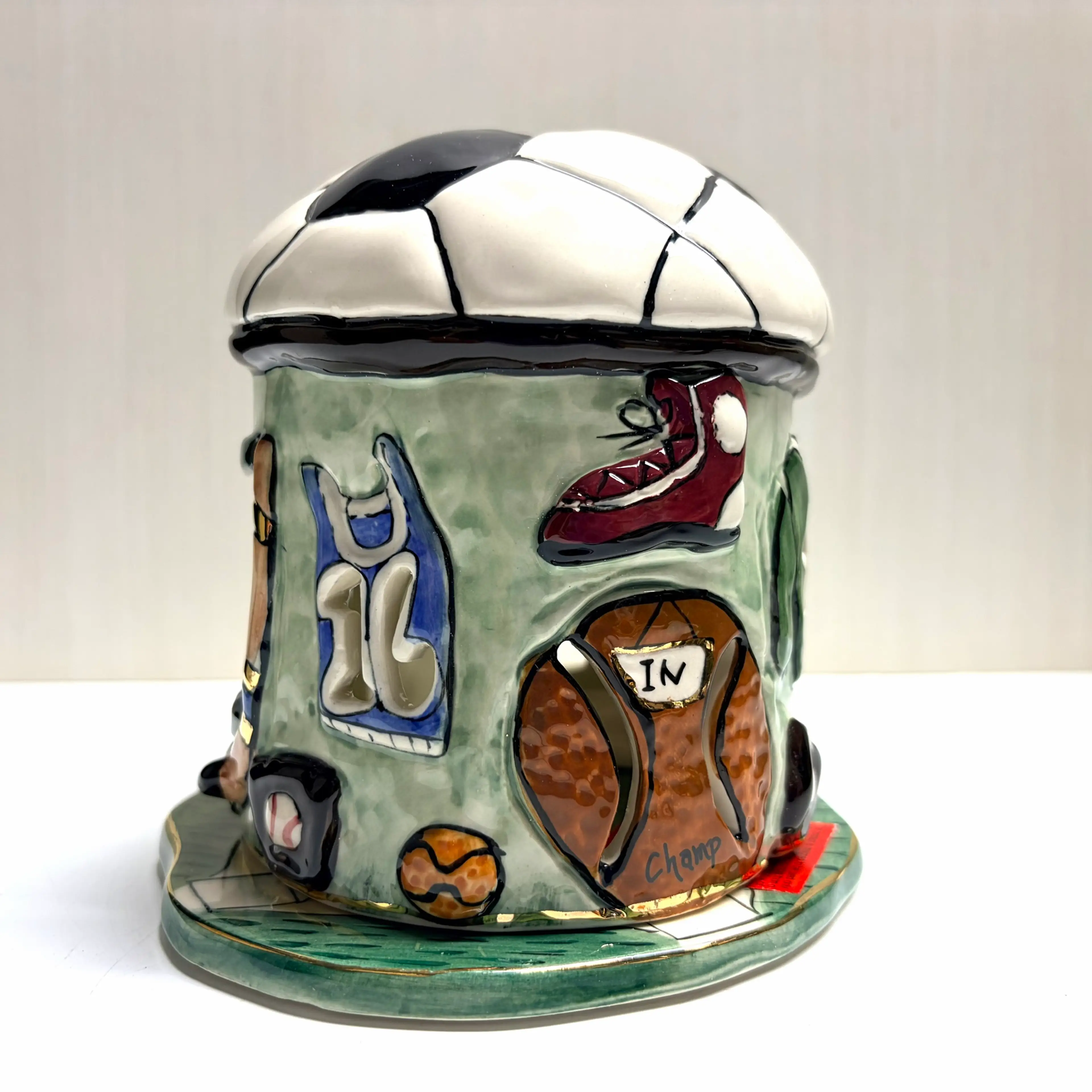 Image 3 of 6