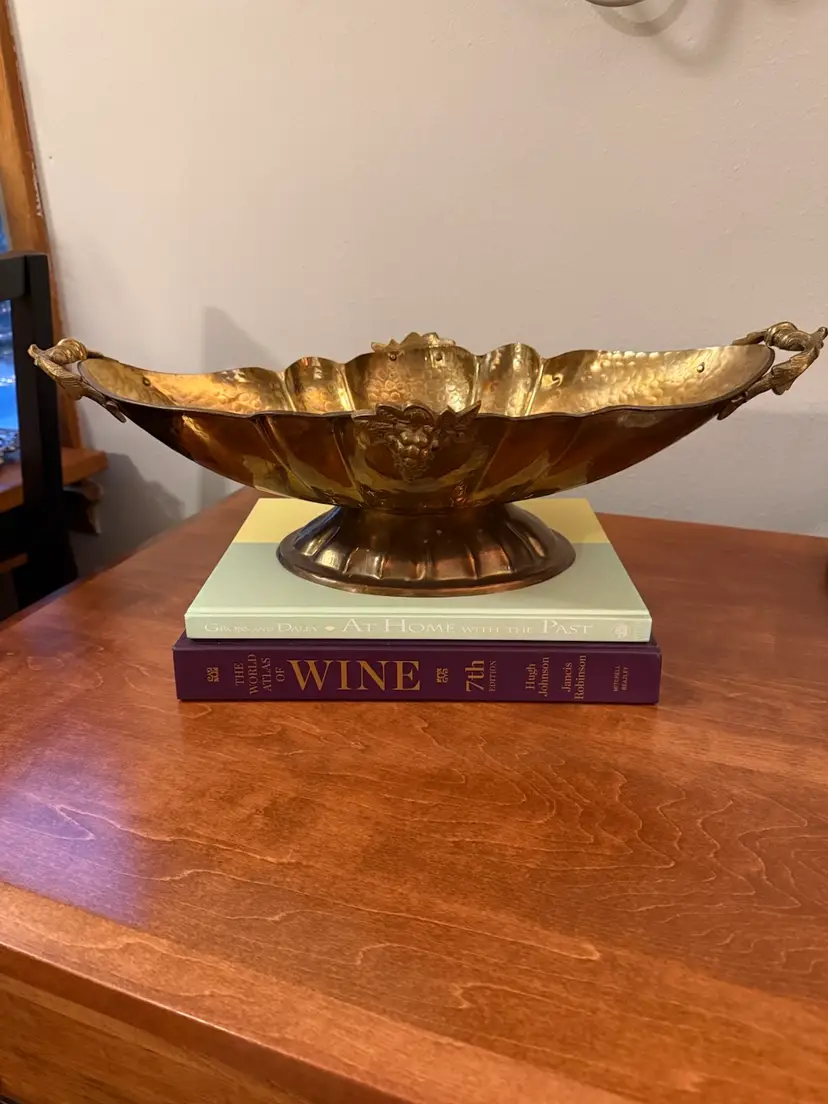 ☀️20-1/2” W x 6” H x 11” D Vintage Hosley Brass Bowl