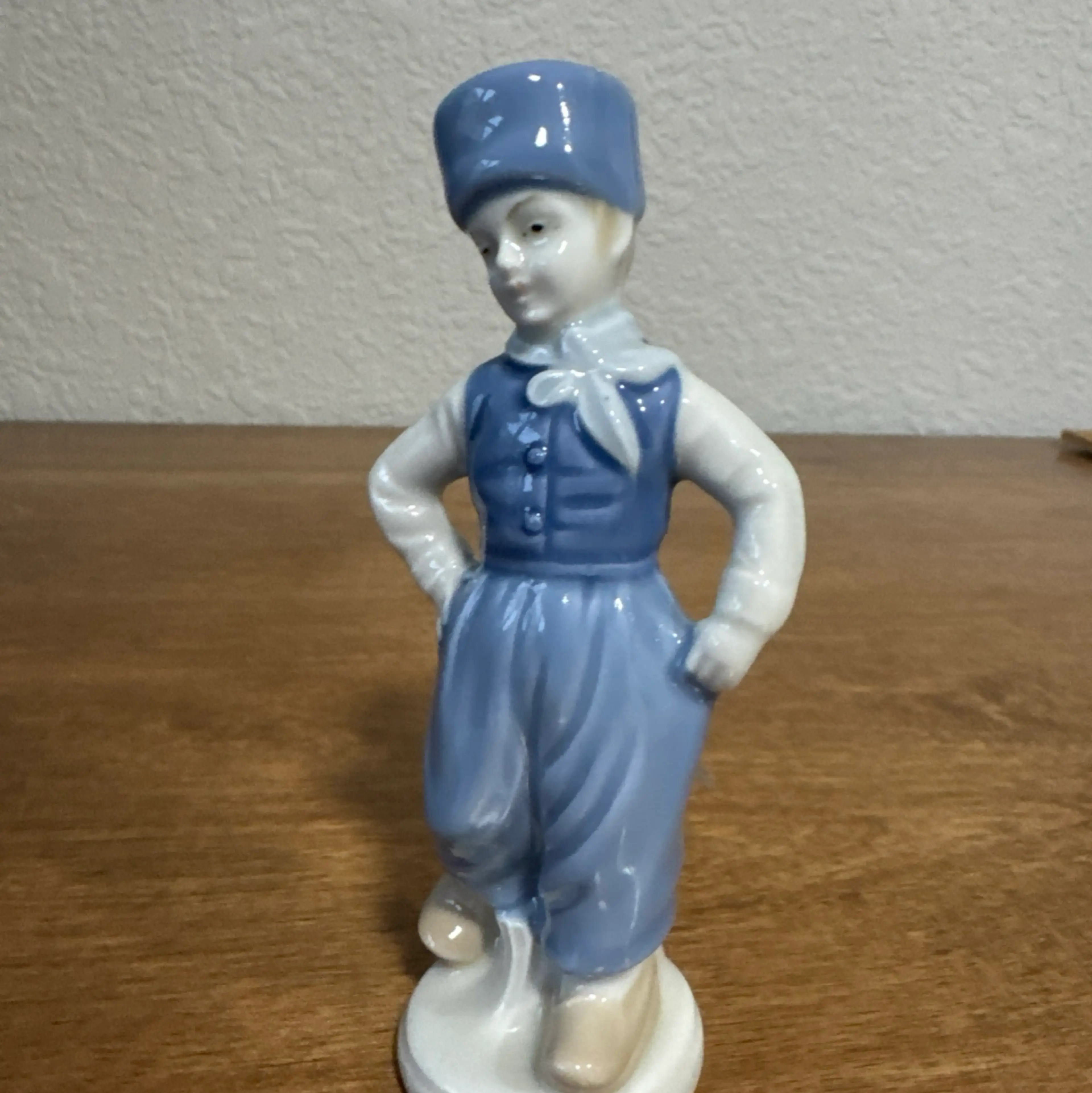 Image 2 of 11