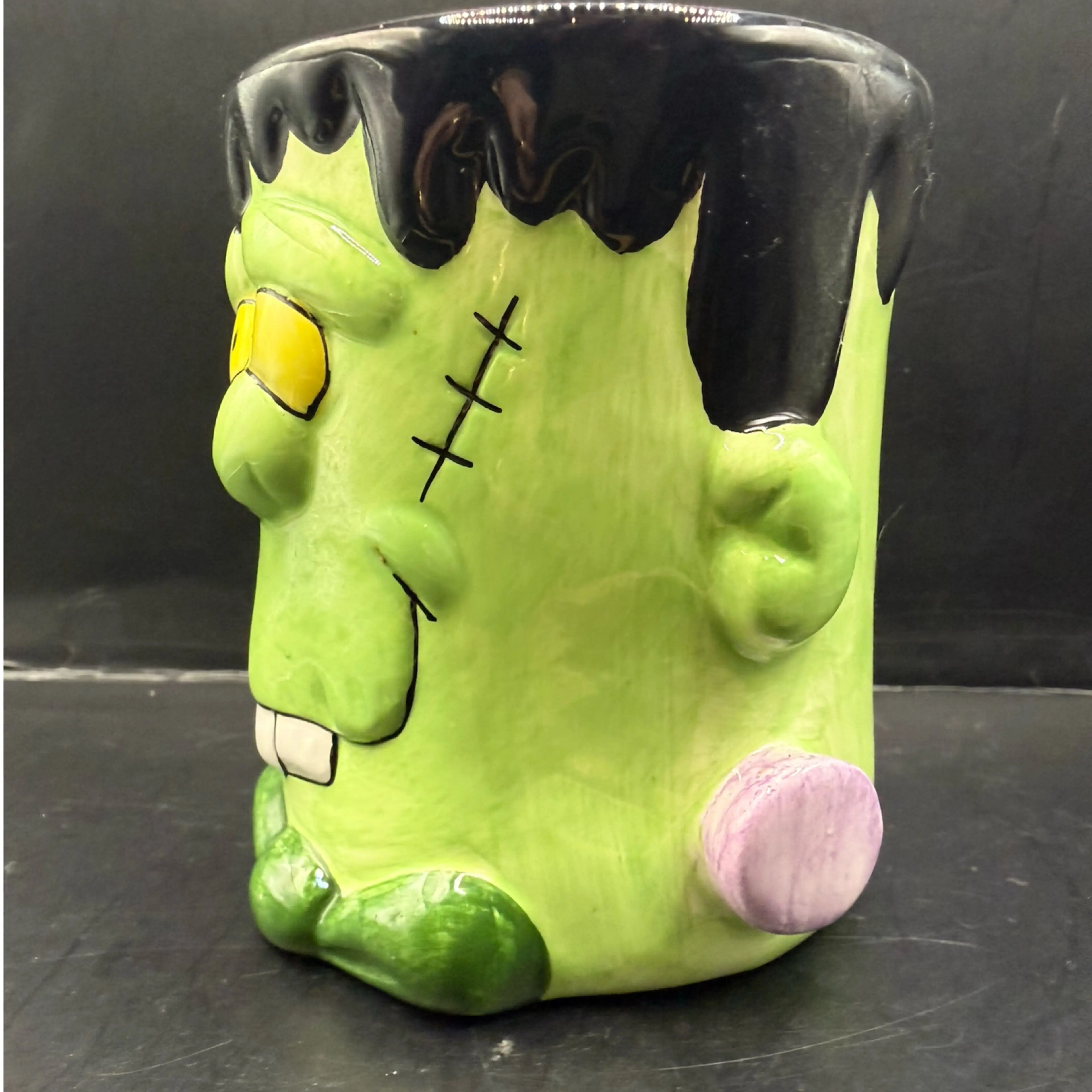 Image 2 of 6