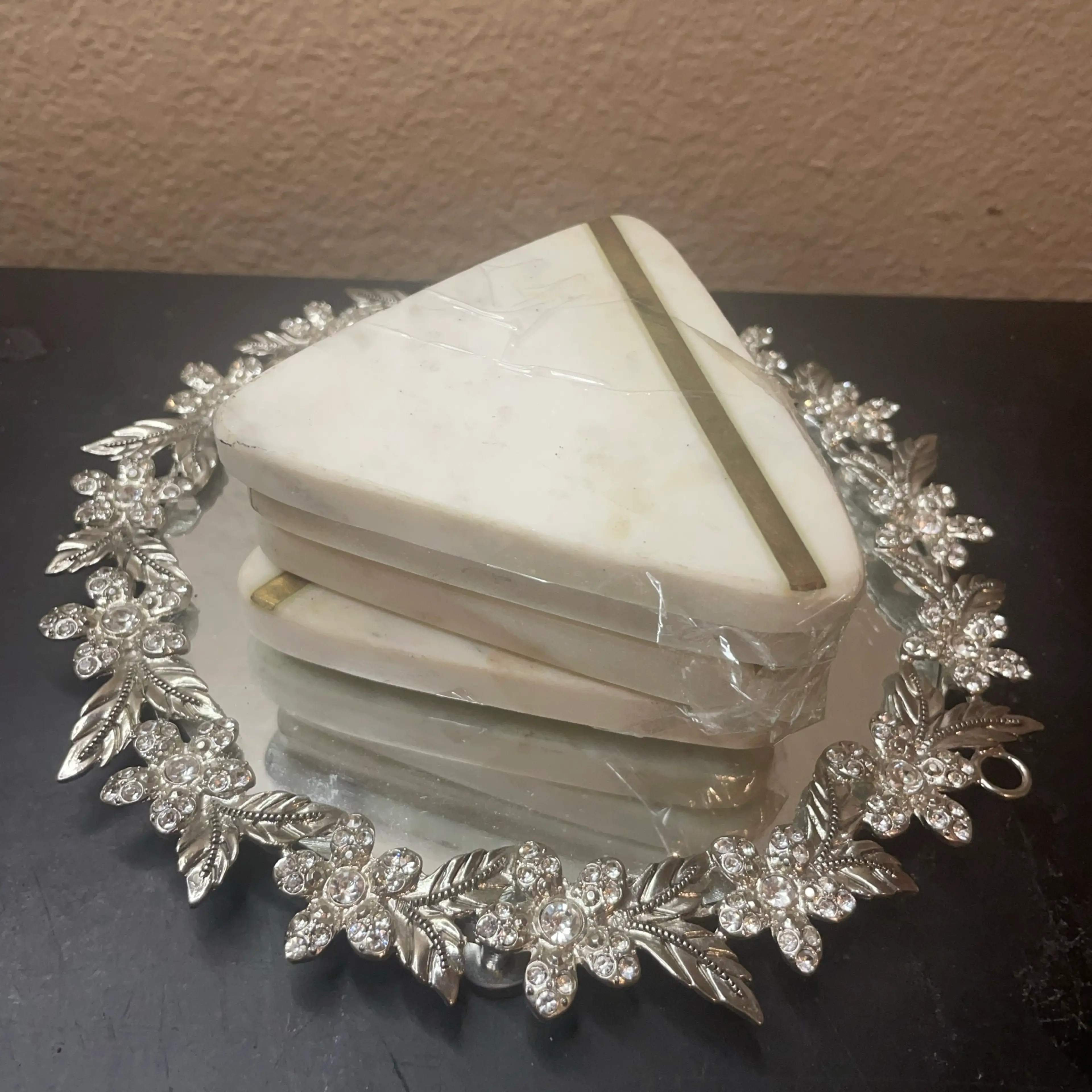 Image 3 of 6