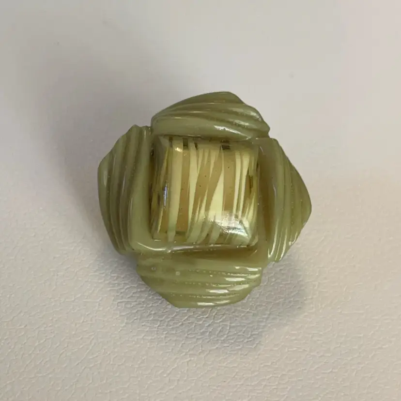 @@ Vintage Spinach Green Button