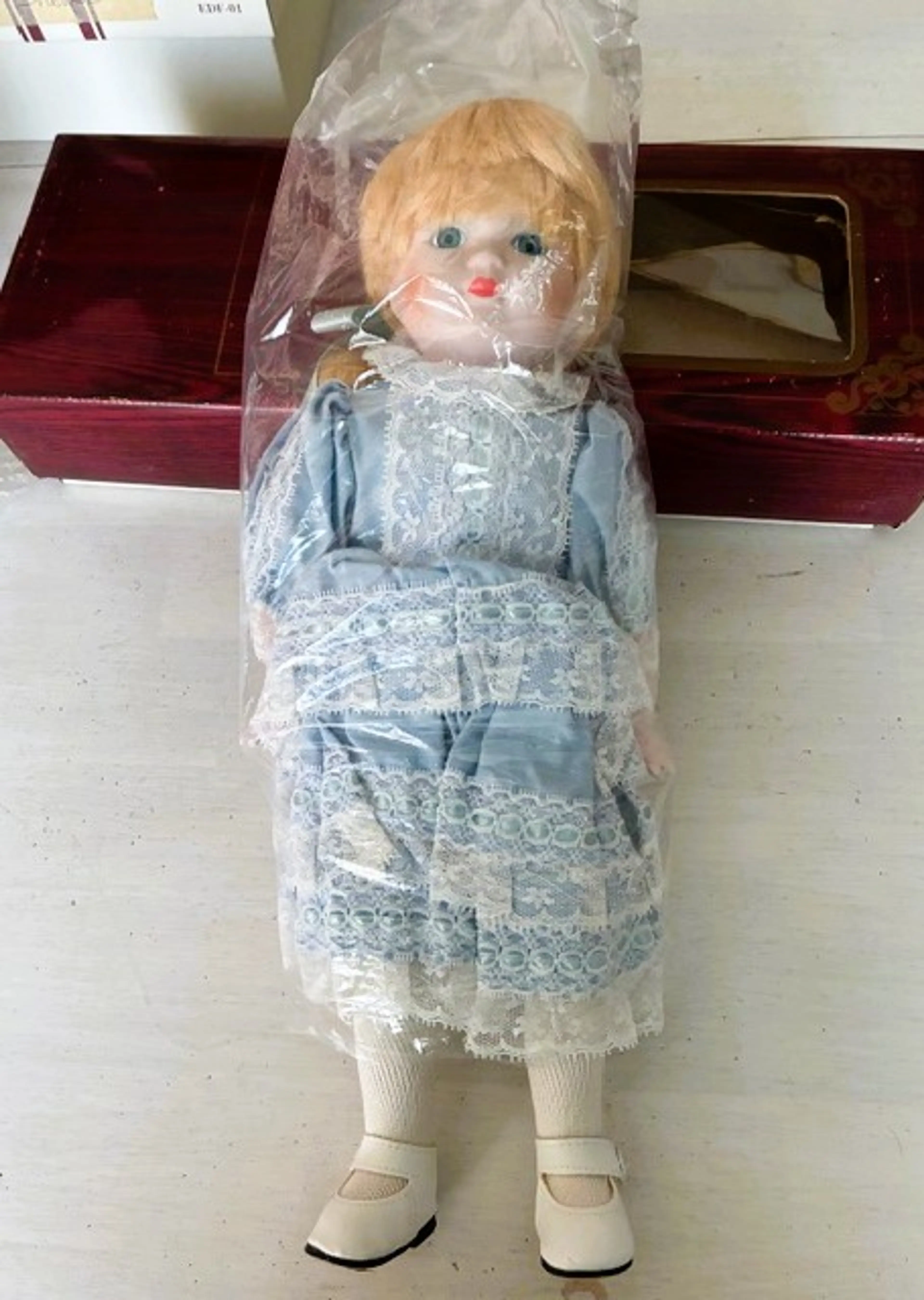 Image 4 of 5