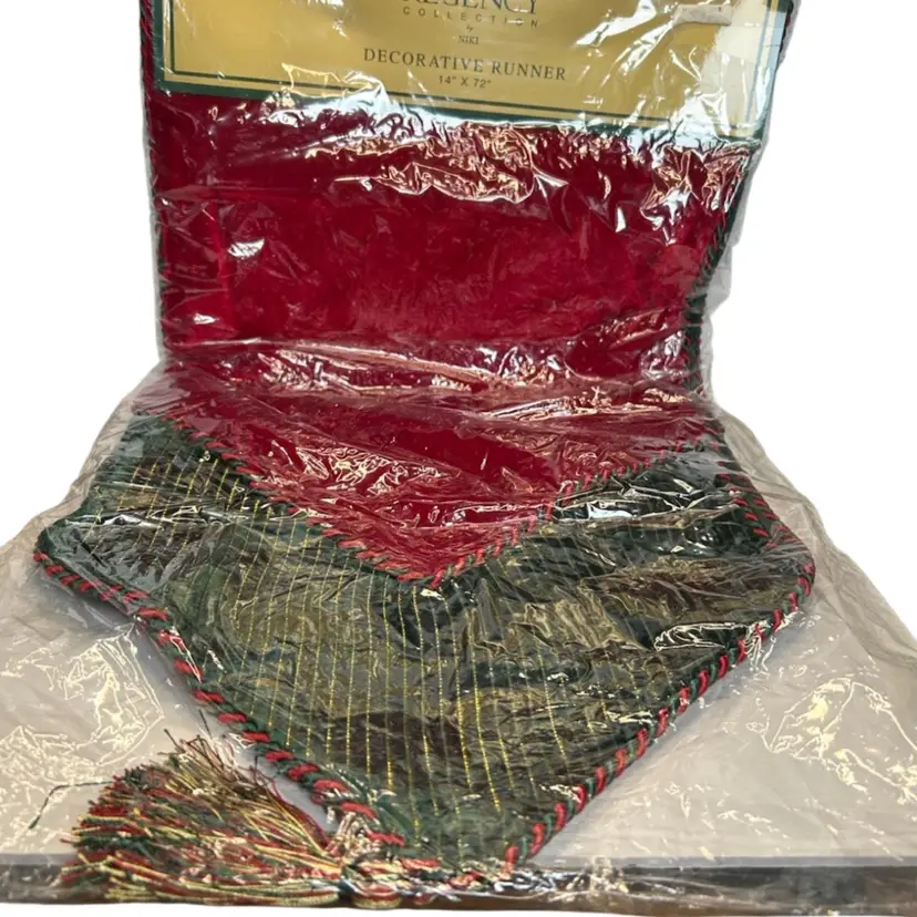 Regency Christmas Runner In Package 
14x72