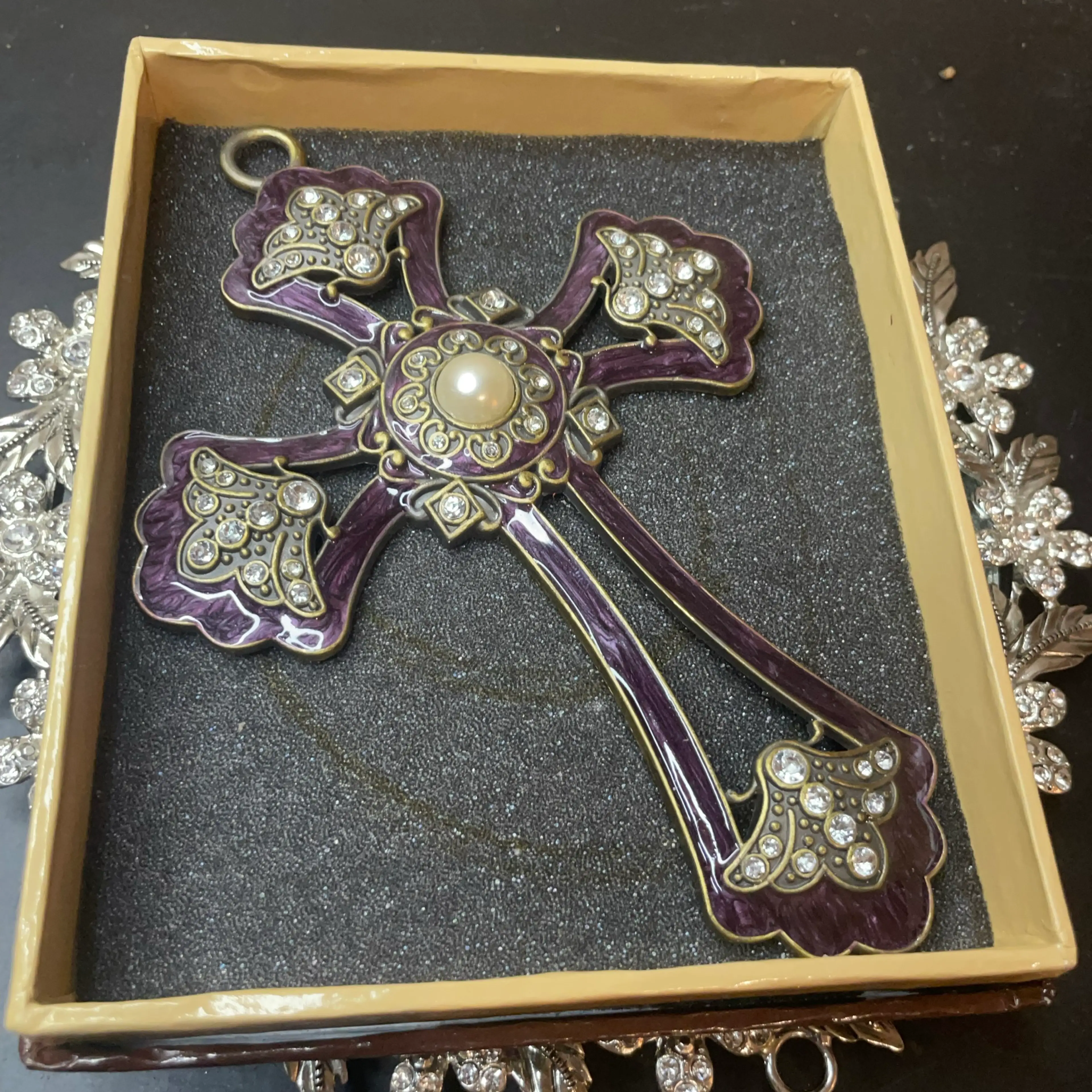 Image 4 of 5