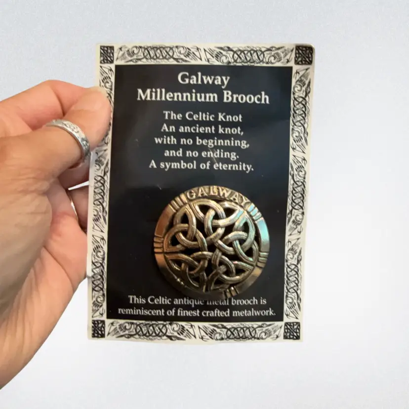 Vintage Celtic Galway Endless Knot Millennium Brooch Pin Openwork New On Card 2”