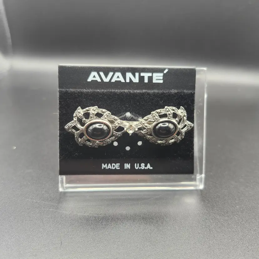 Vintage Avante Black Stone Brooch NOS