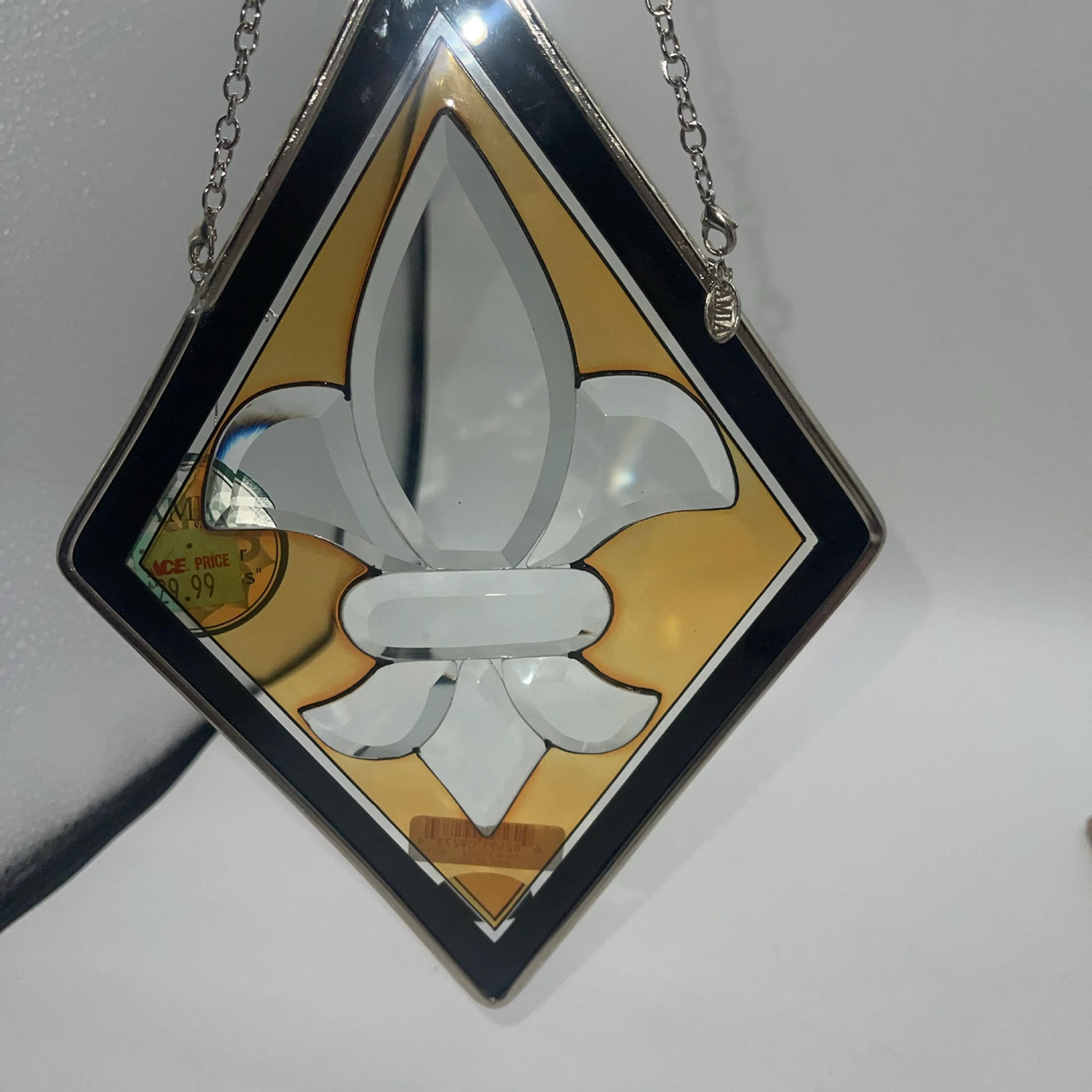 Image 2 of 7